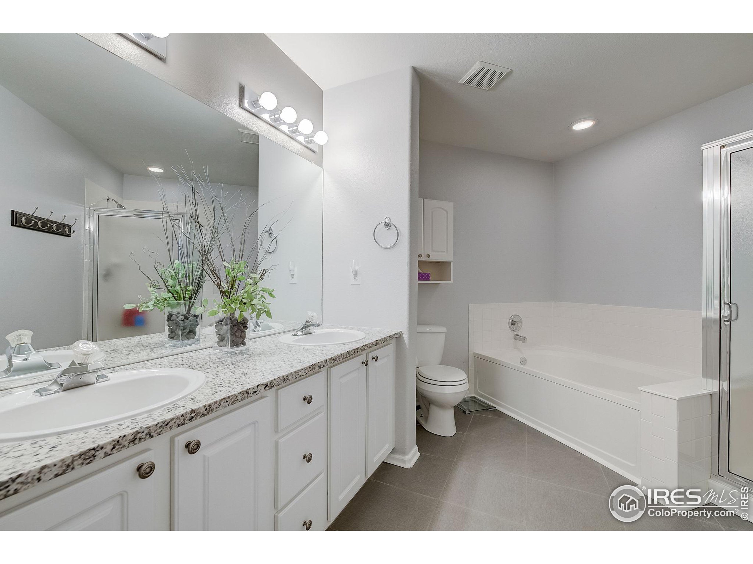 13550 Washington St 2C