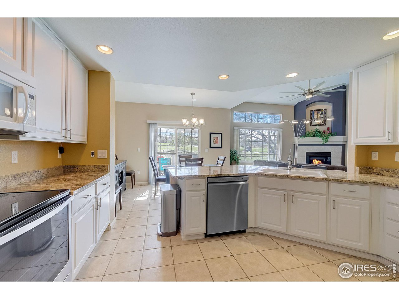 13550 Washington St 2C