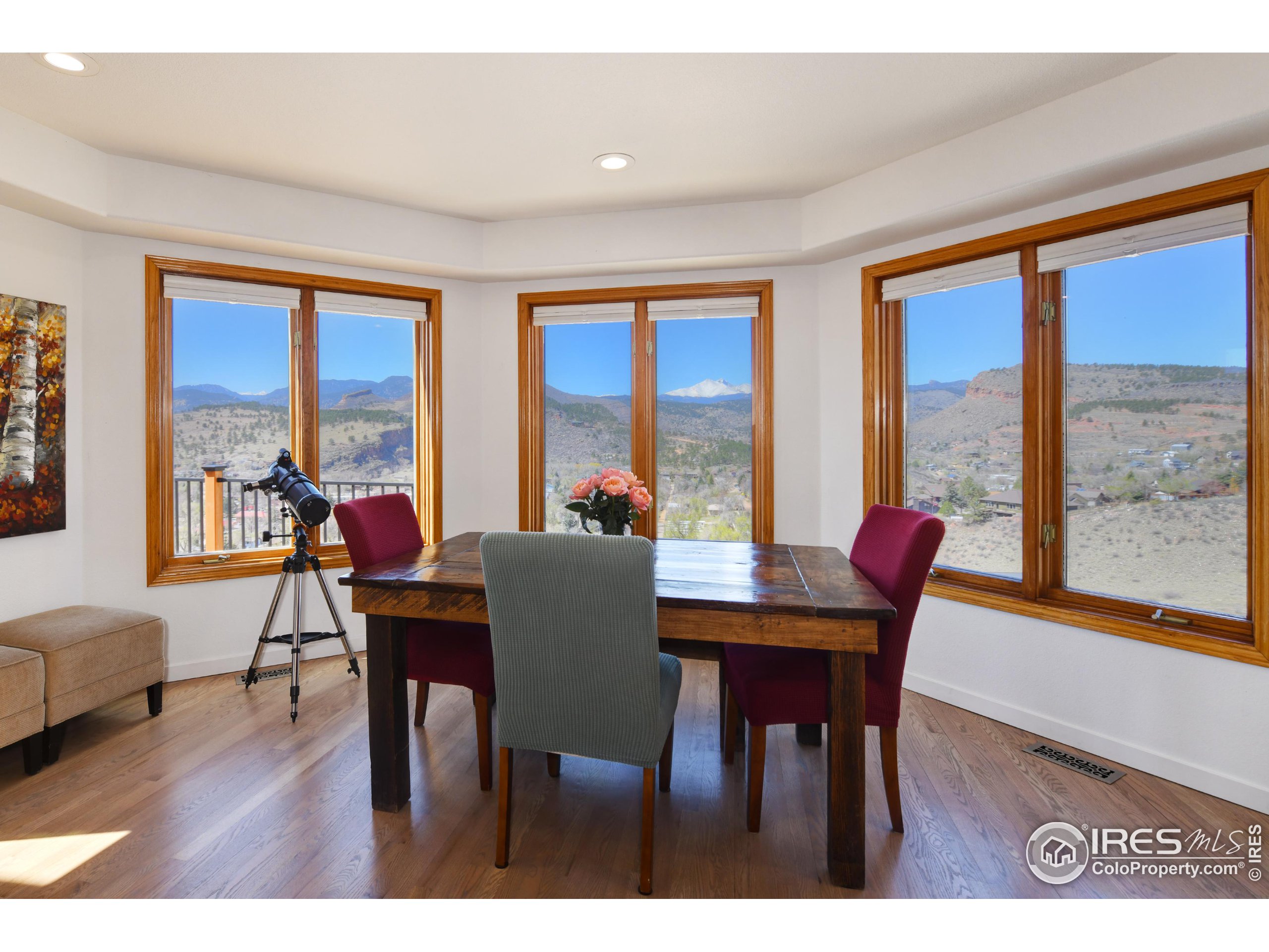 816 Mountain View Dr