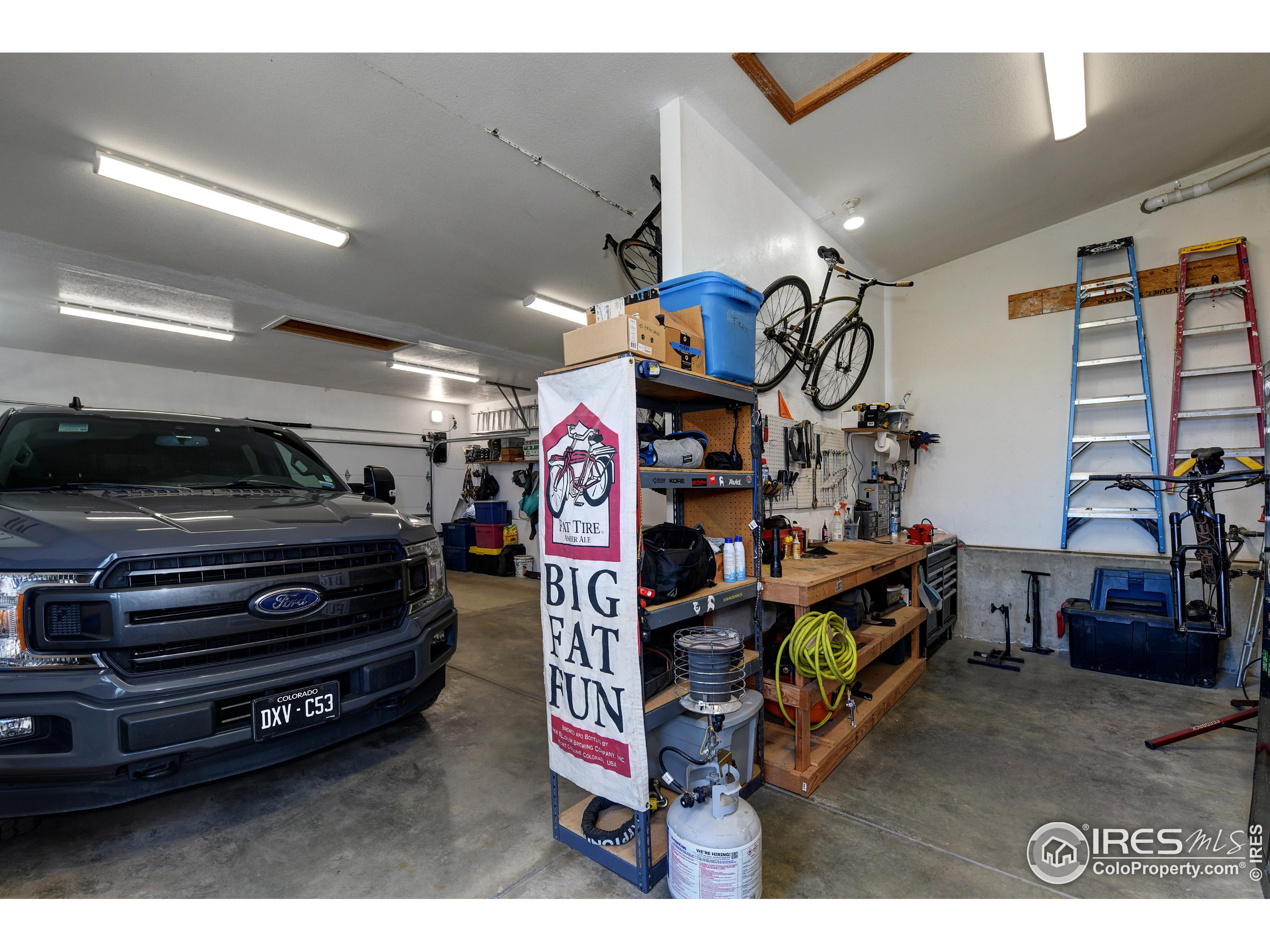 816 Mountain View Dr