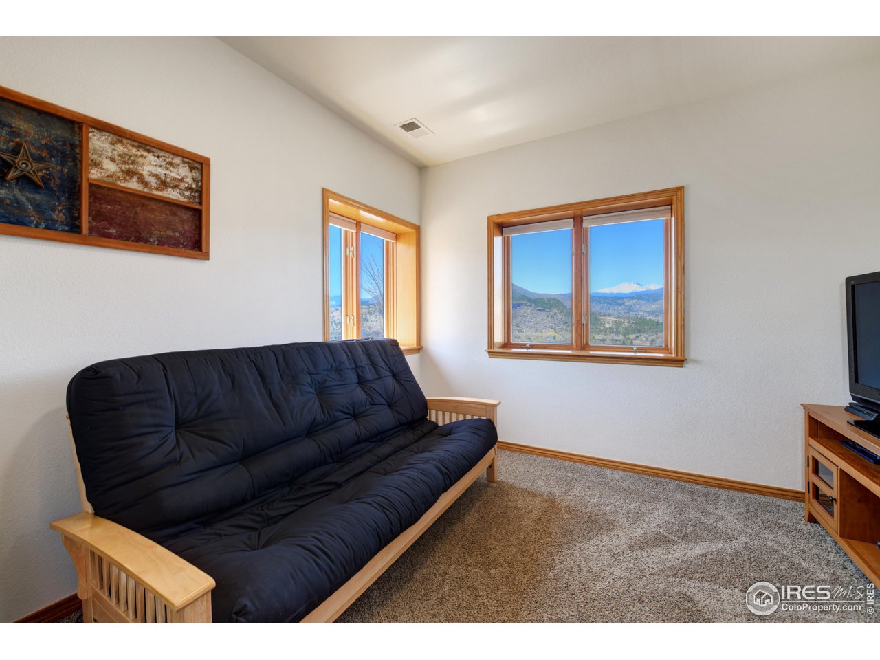 816 Mountain View Dr