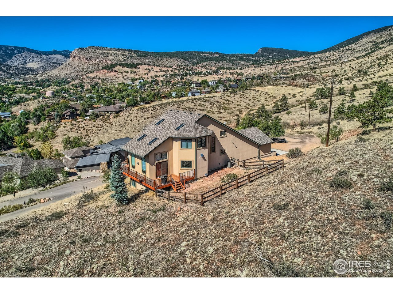 816 Mountain View Dr