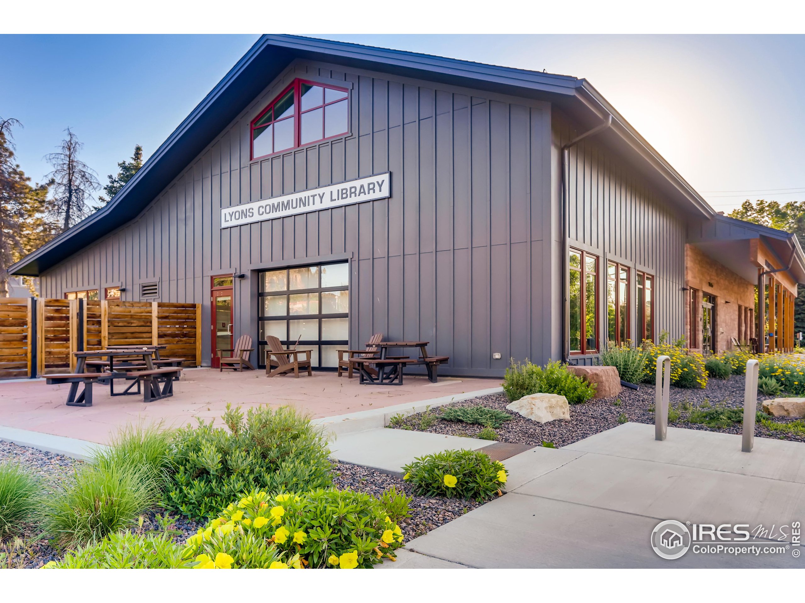 816 Mountain View Dr