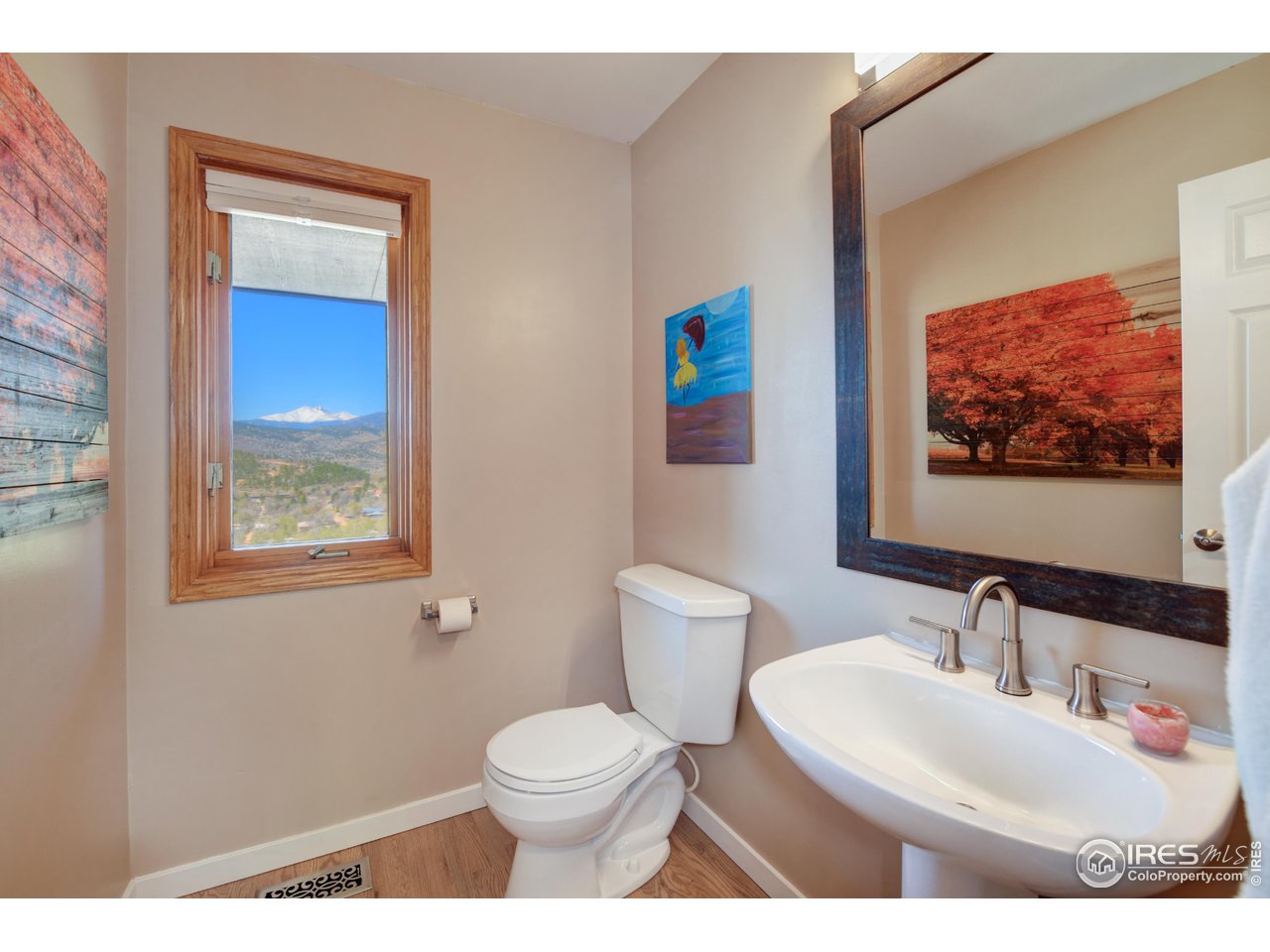 816 Mountain View Dr