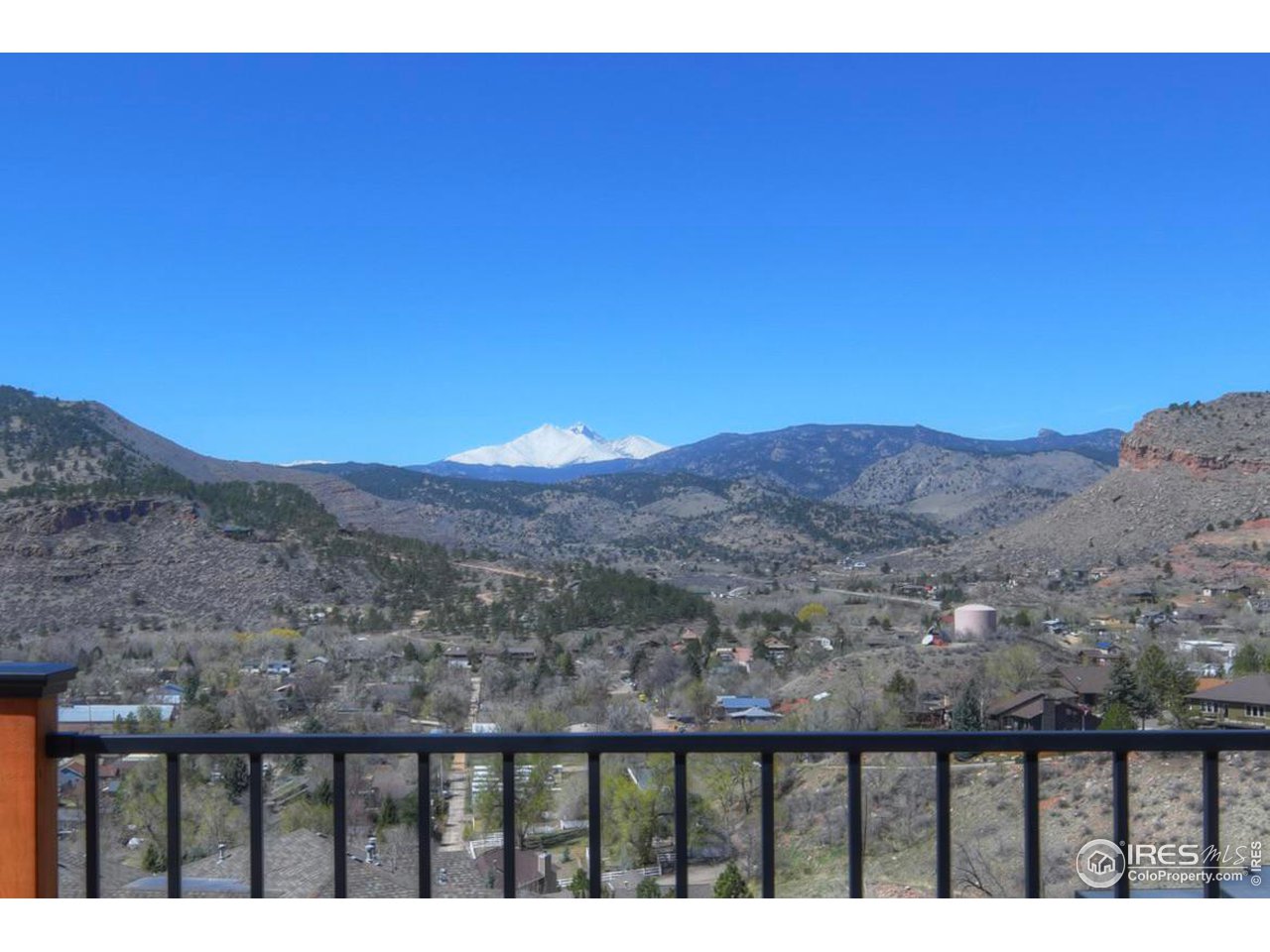 816 Mountain View Dr