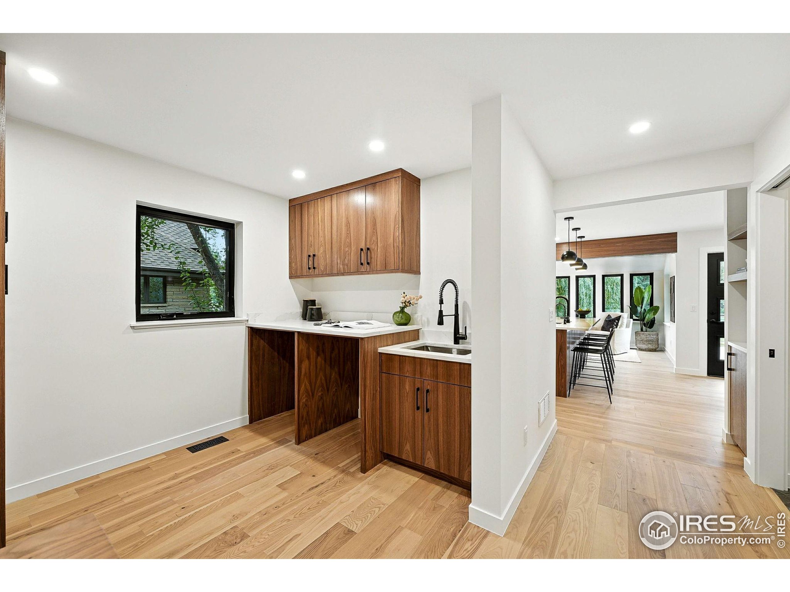 7312 Island Cir
