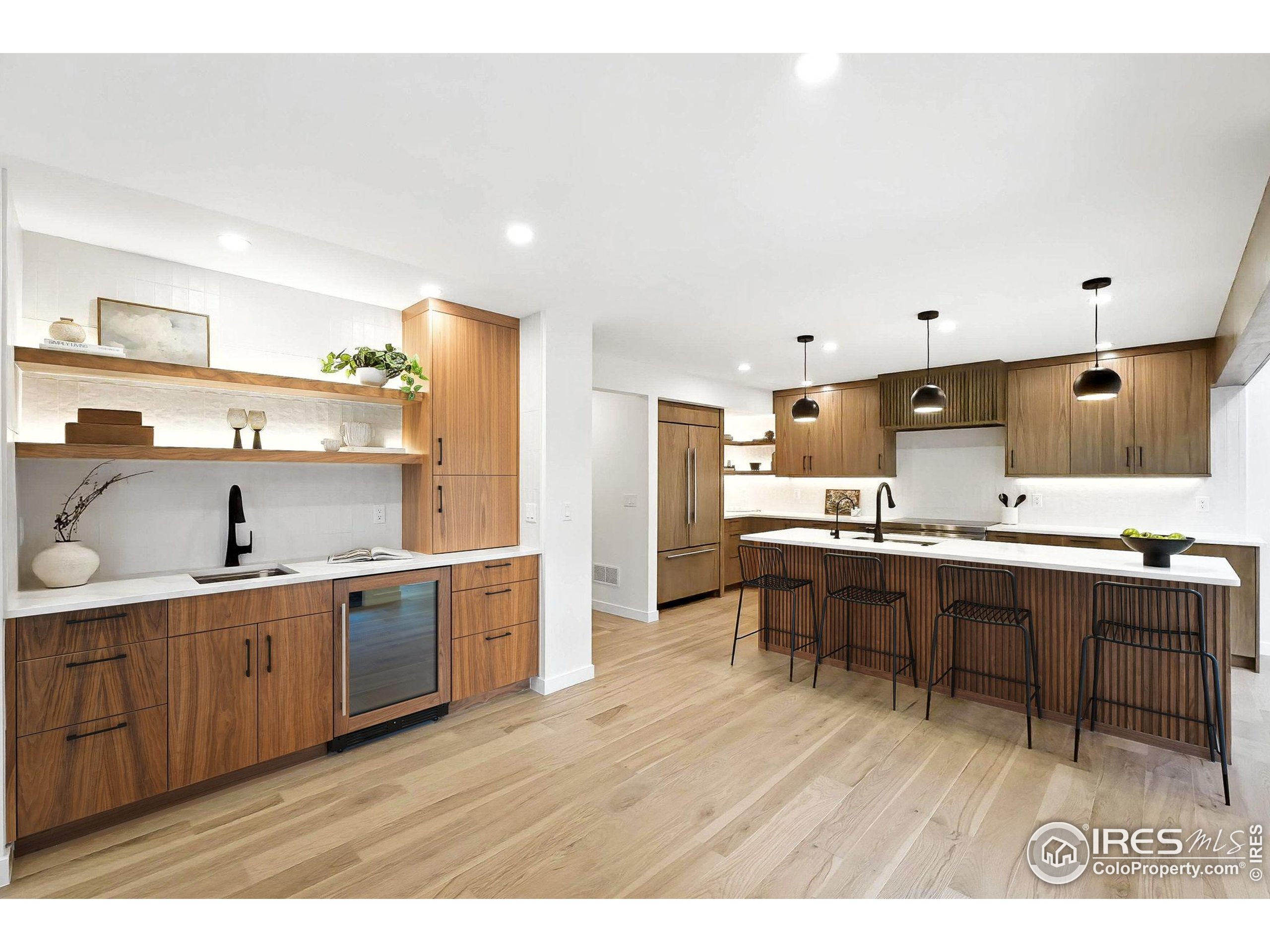 7312 Island Cir
