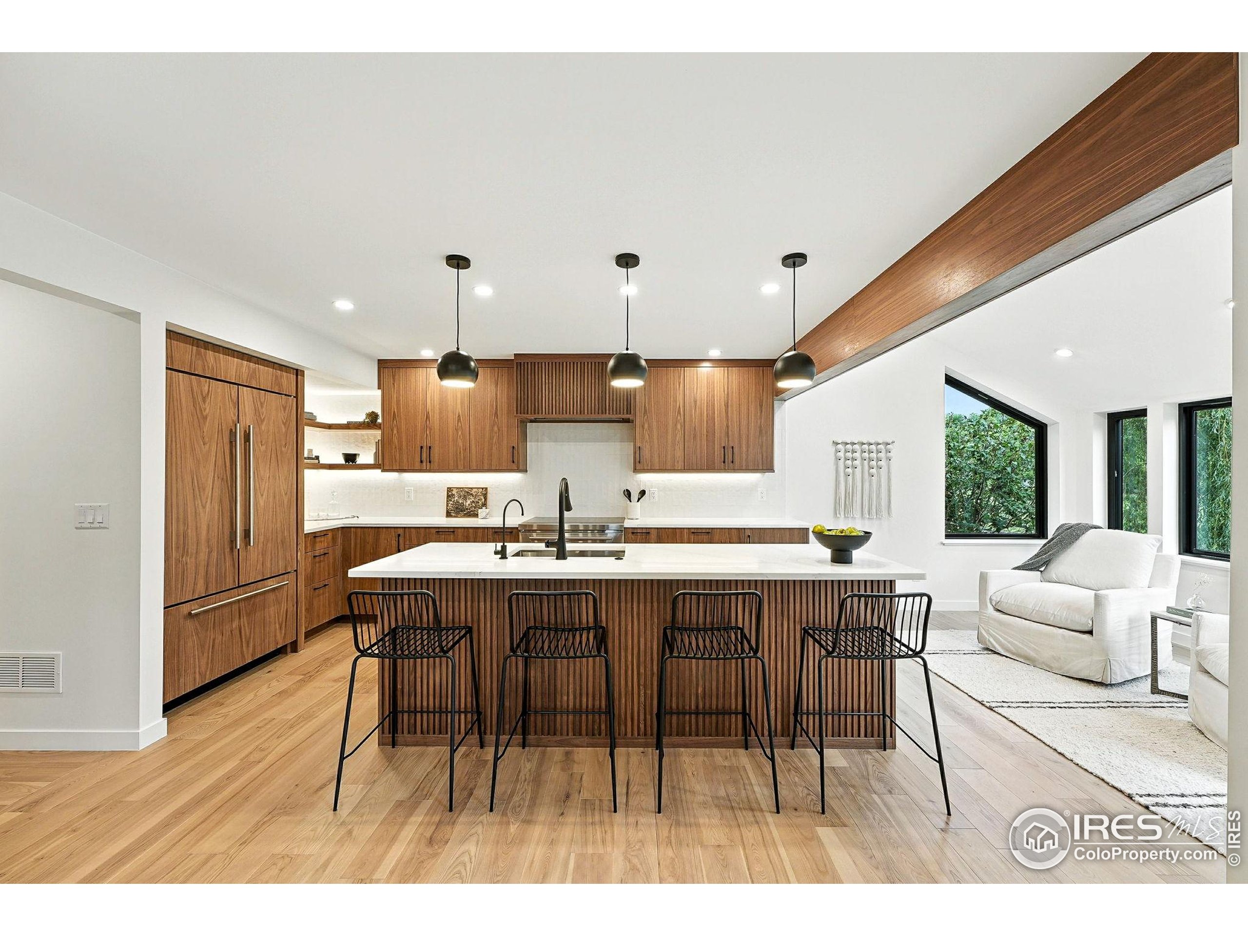 7312 Island Cir