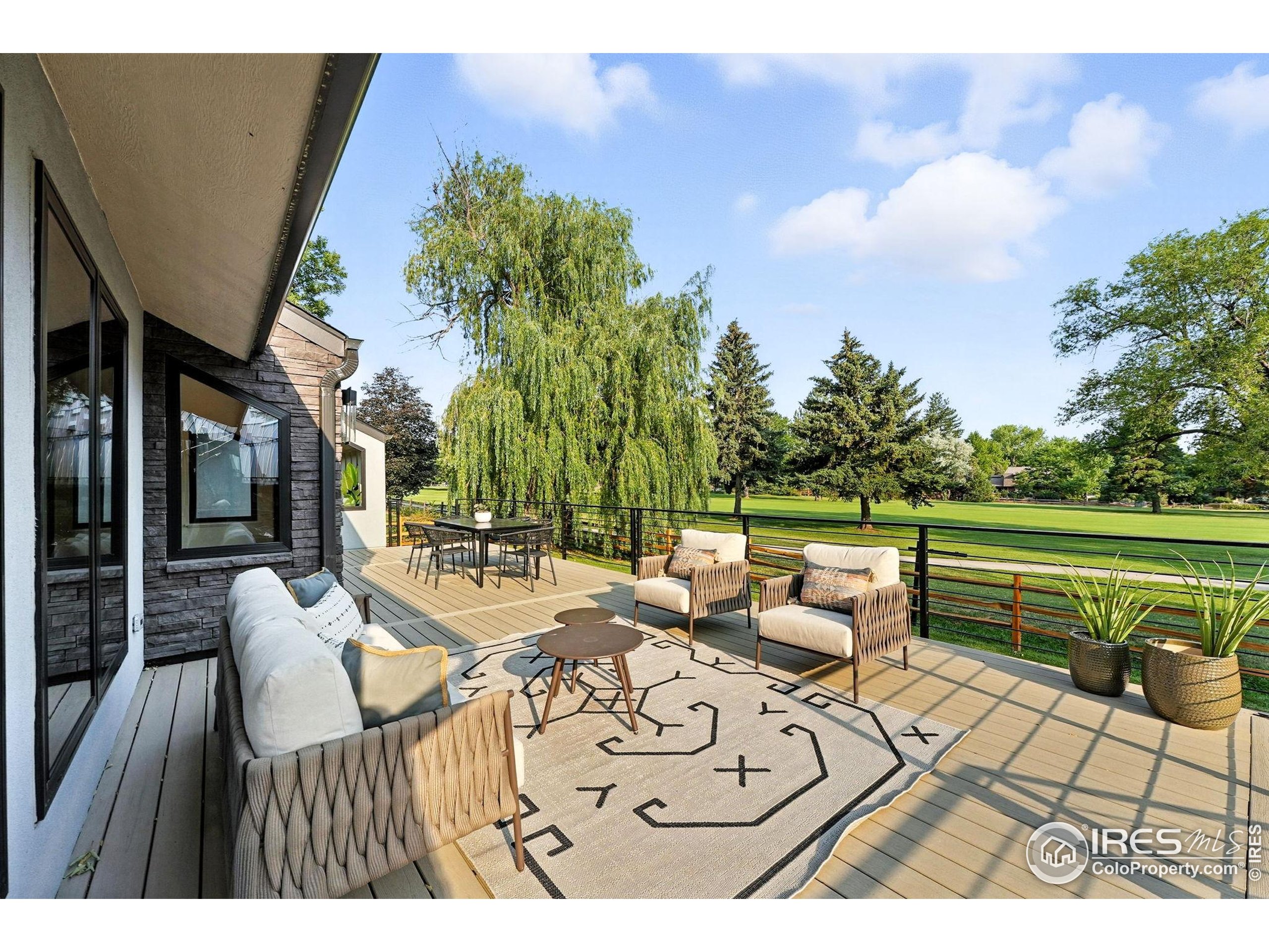 7312 Island Cir