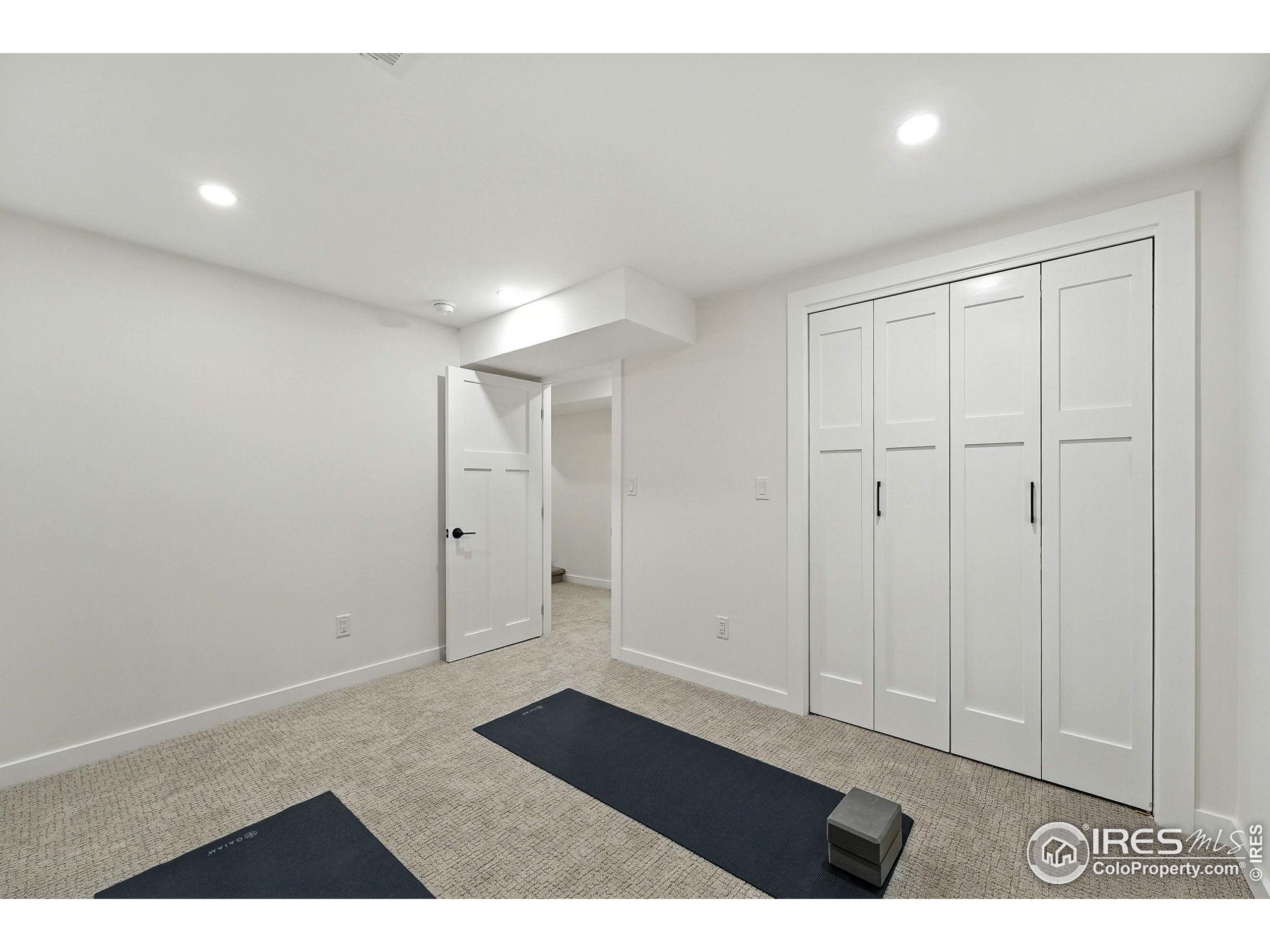 7312 Island Cir