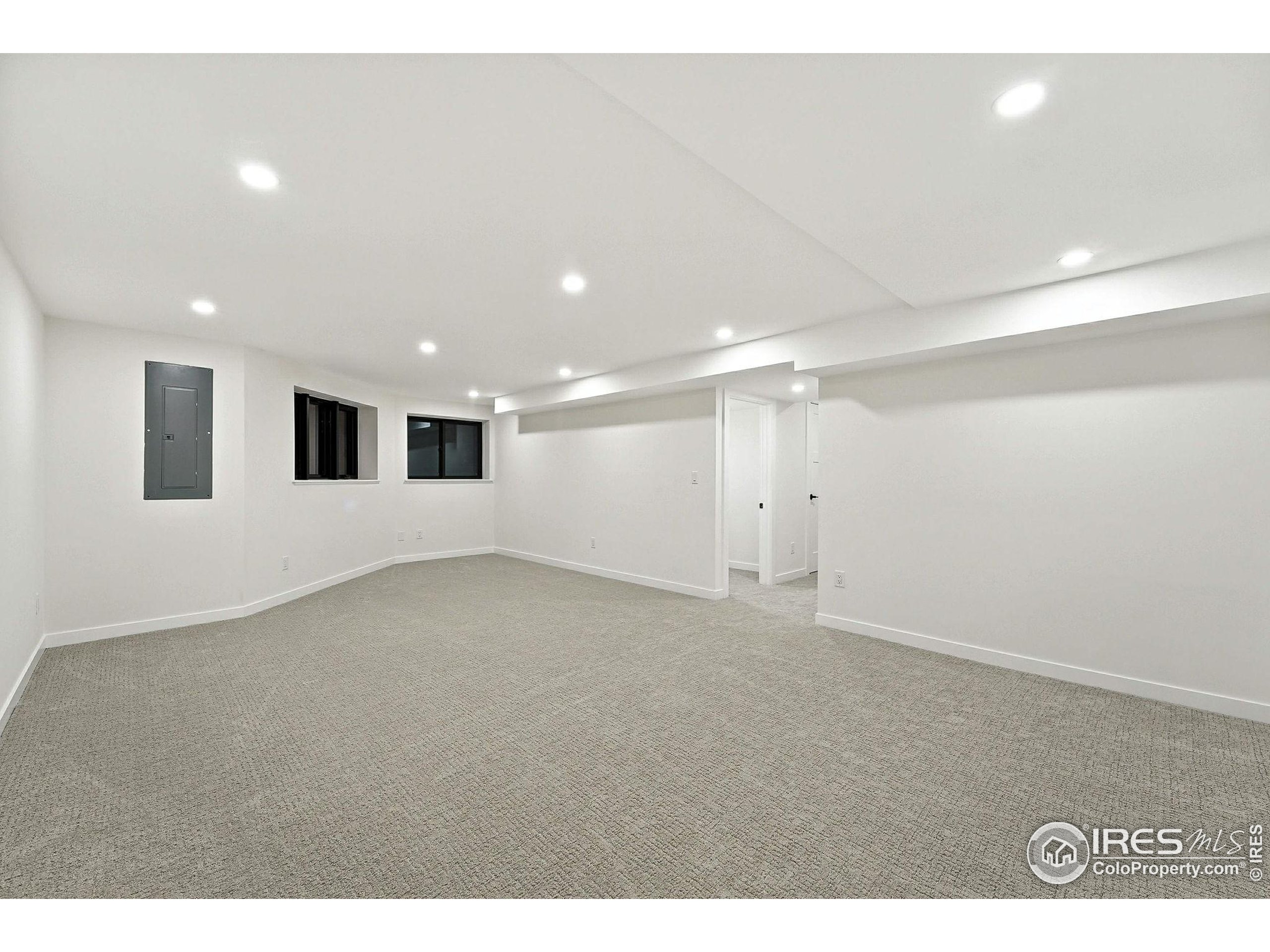 7312 Island Cir