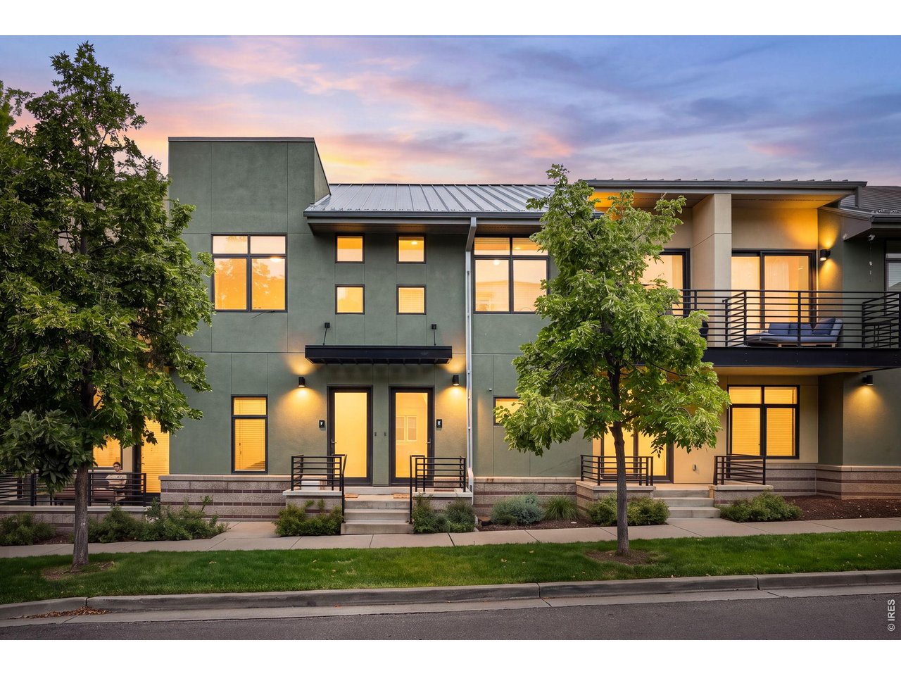 1380 Rosewood Ave 9-E