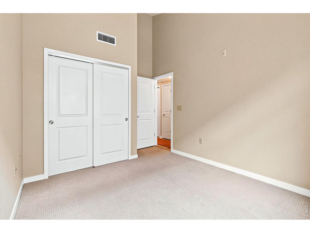 1380 Rosewood Ave 9-E
