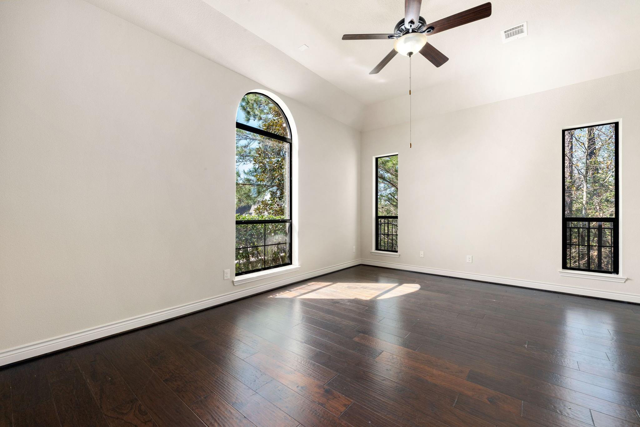 32 Evangeline Boulevard