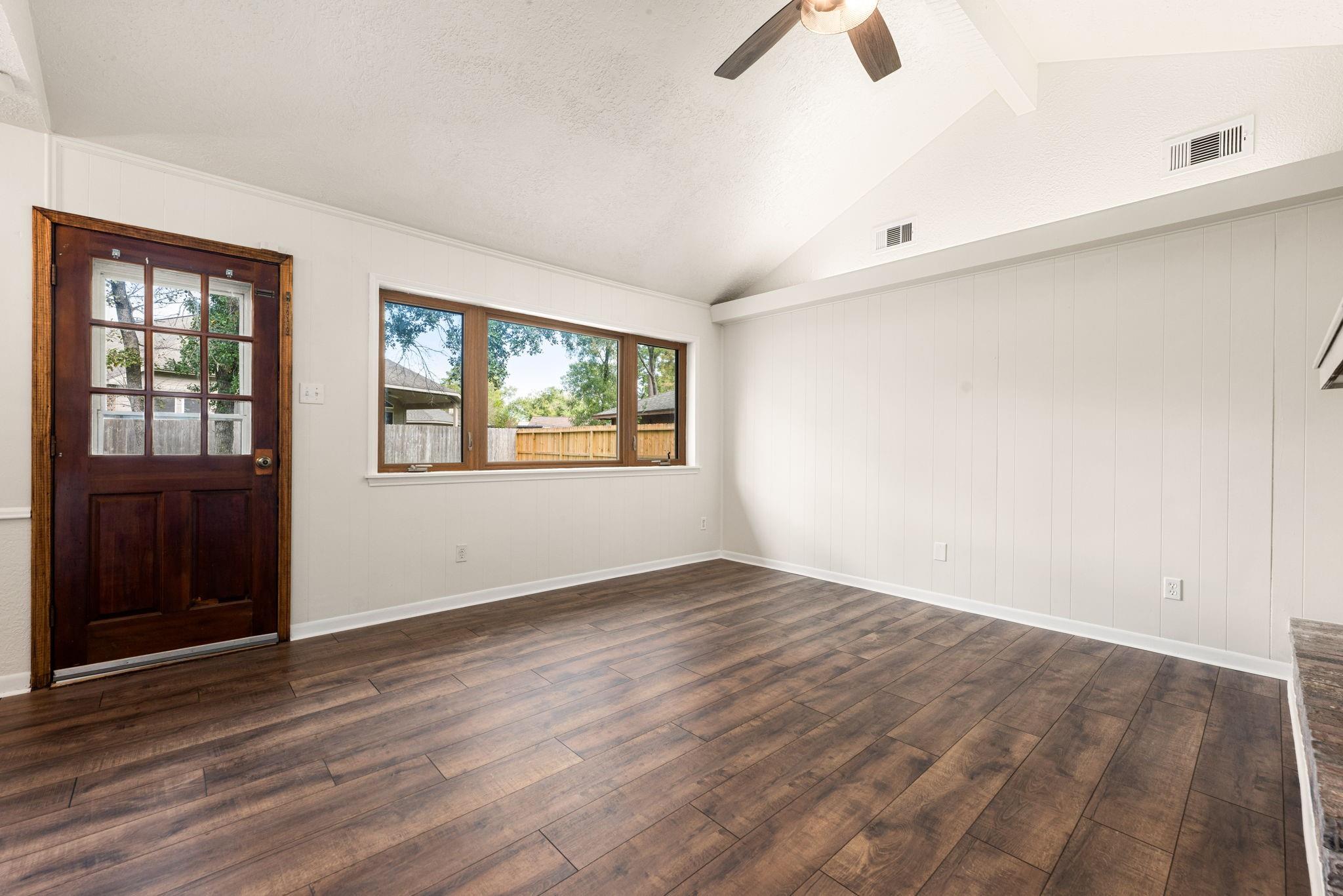 806 S Hyannis Port Street