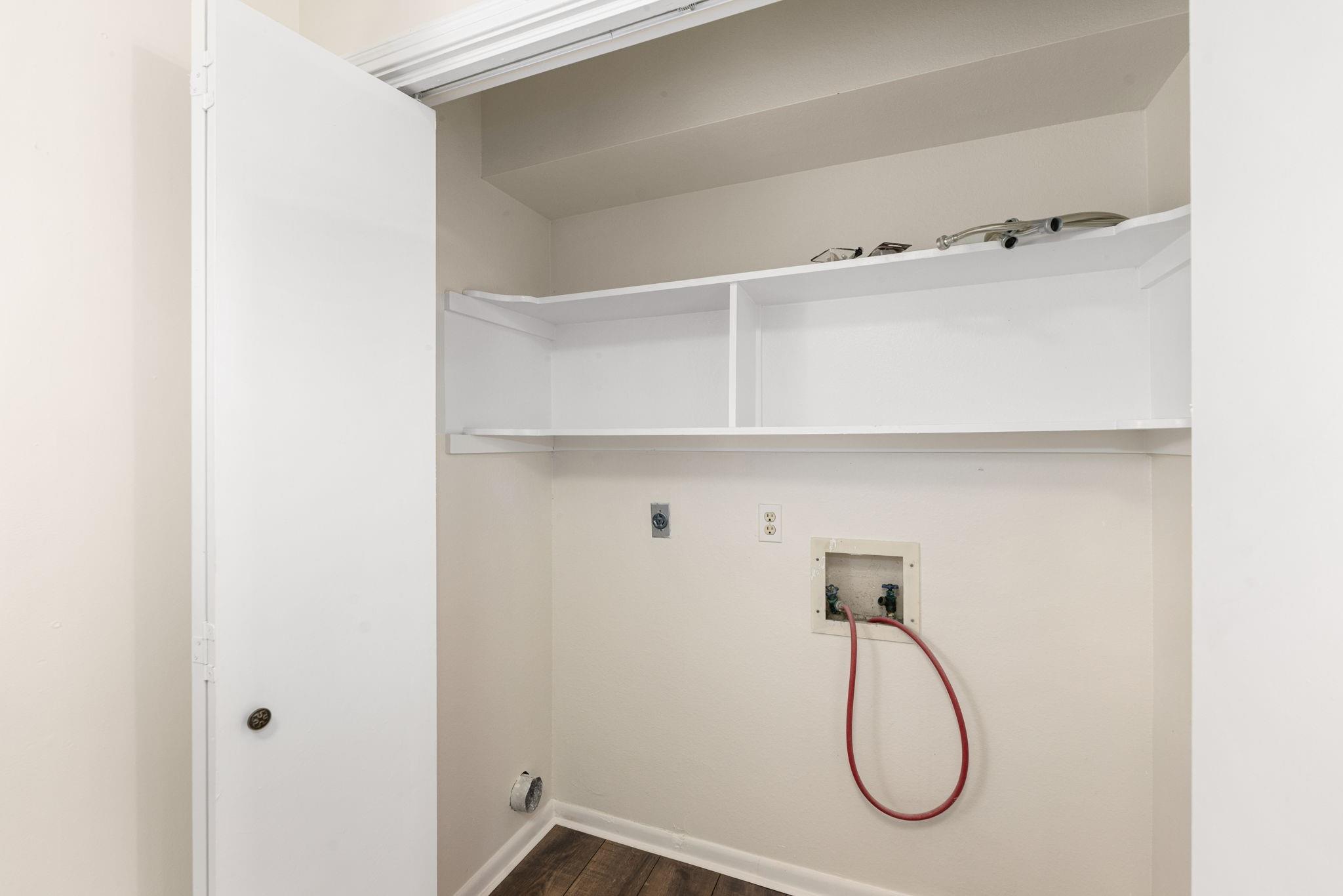 806 S Hyannis Port Street