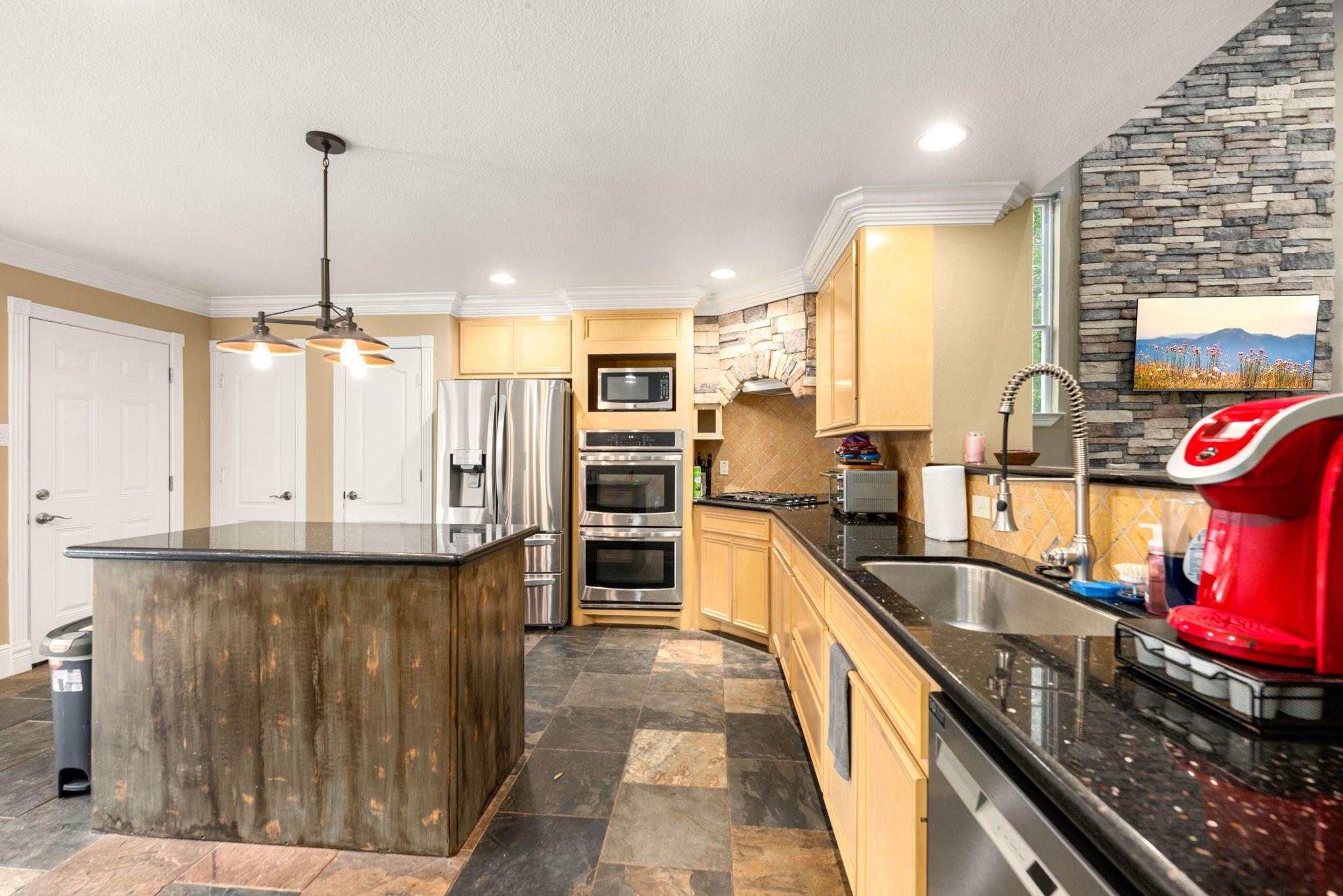 600 Crystal River Road