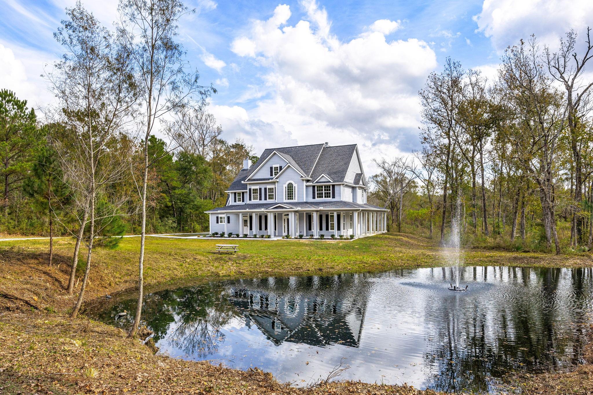 14882 Gingham Rd