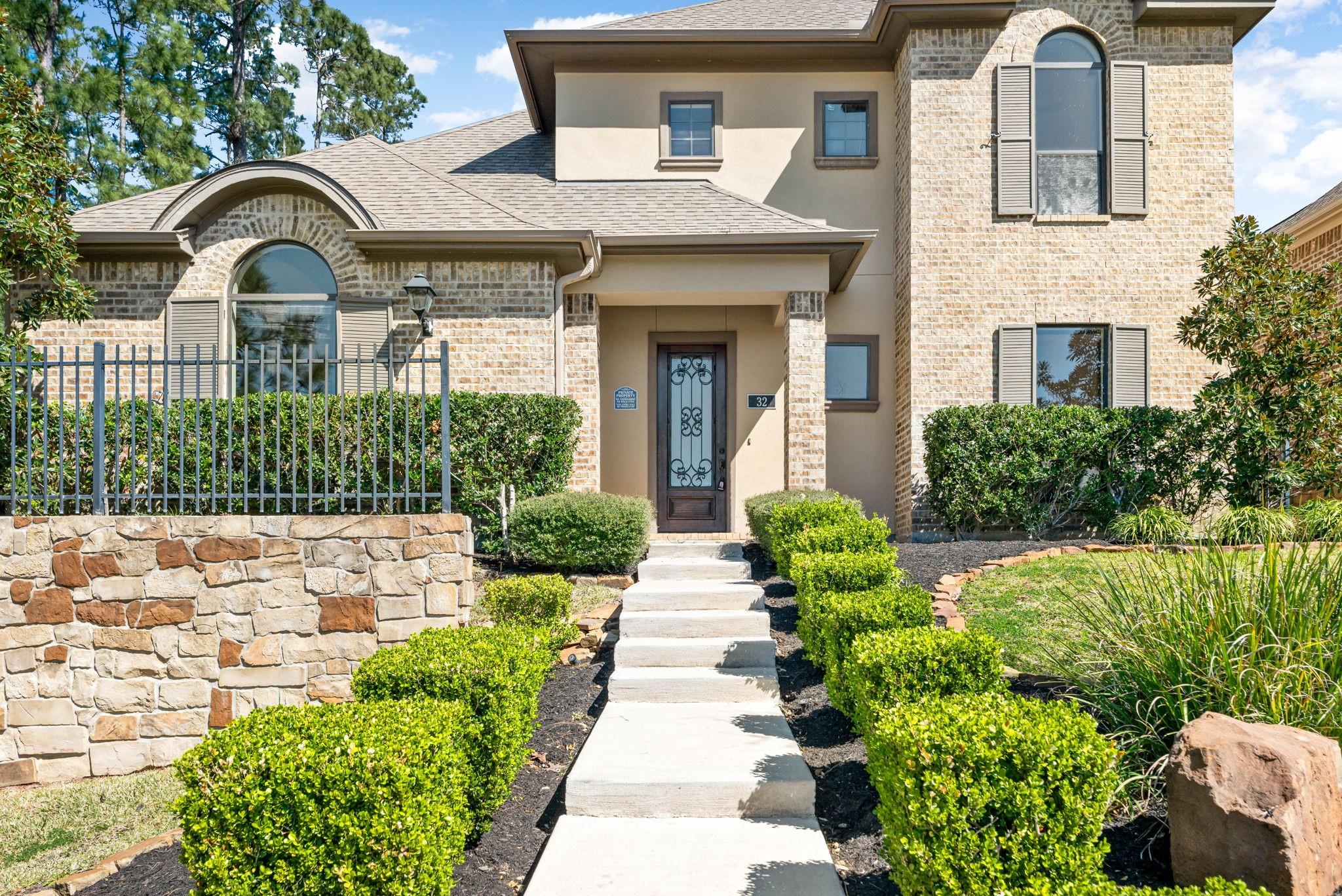 32 Evangeline Boulevard