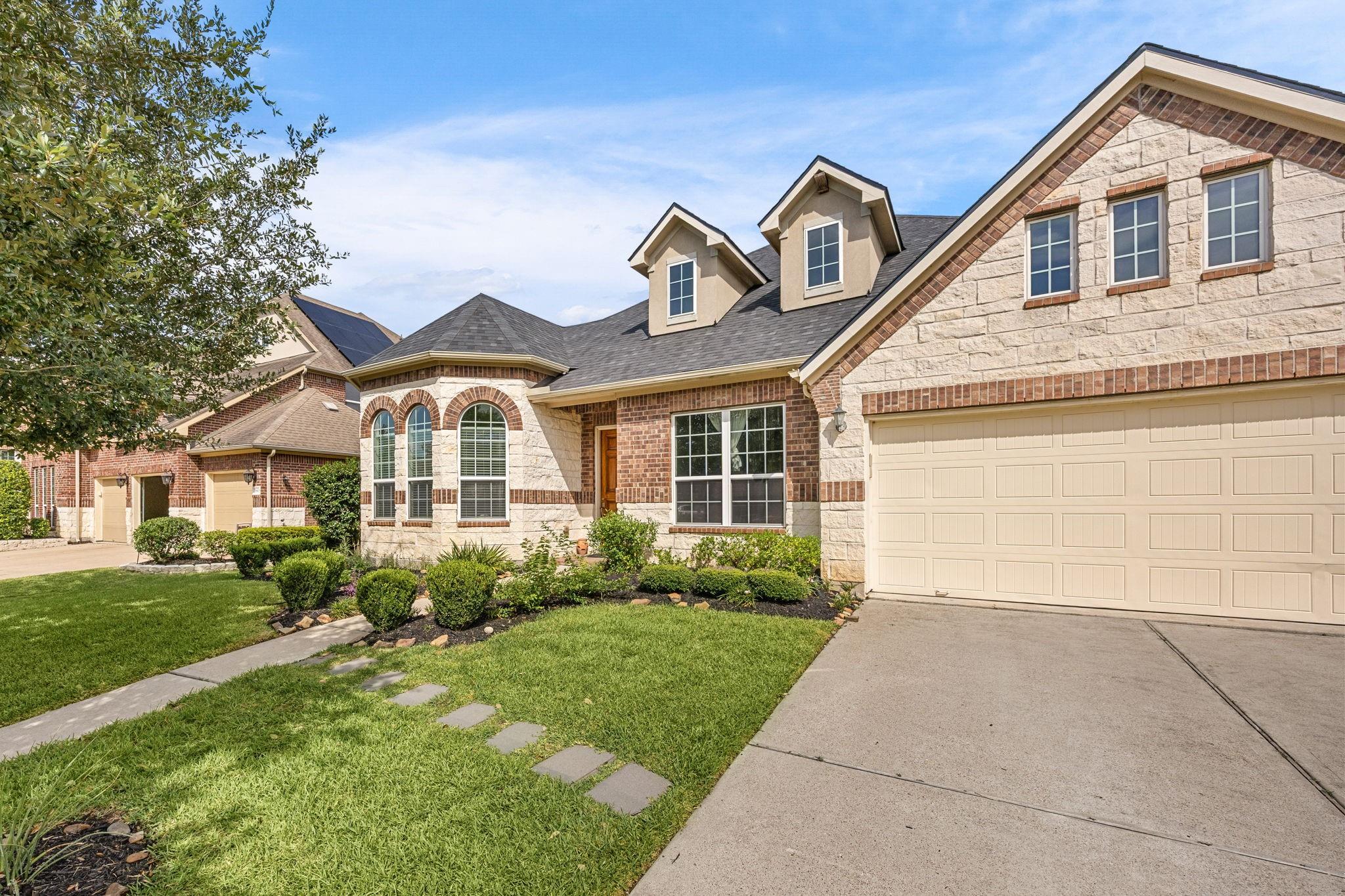 25819 Oakwood Knoll Drive