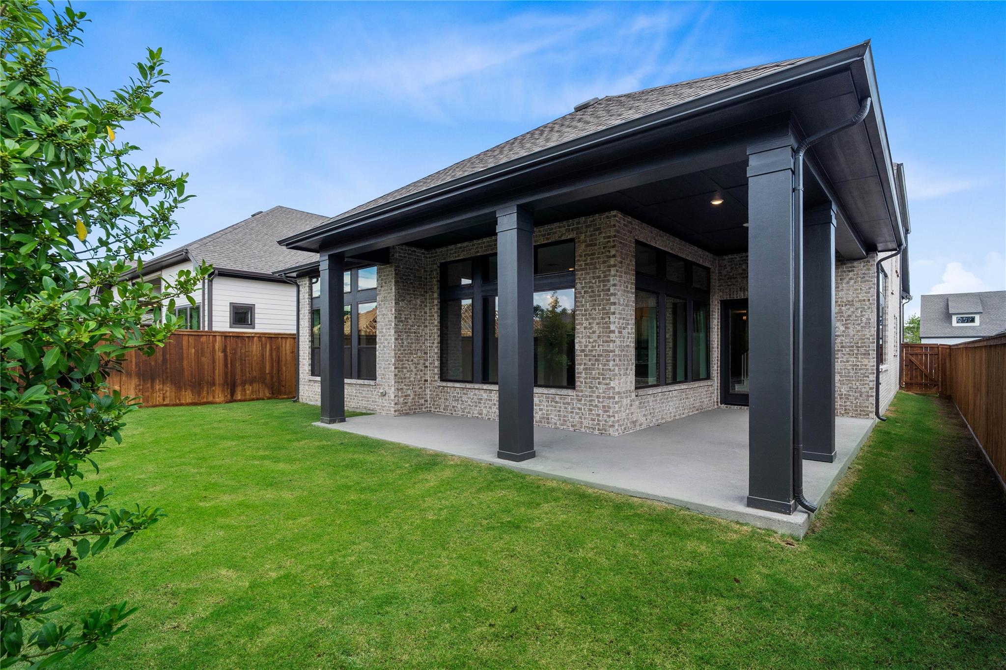 26440 N Wayland Chase
