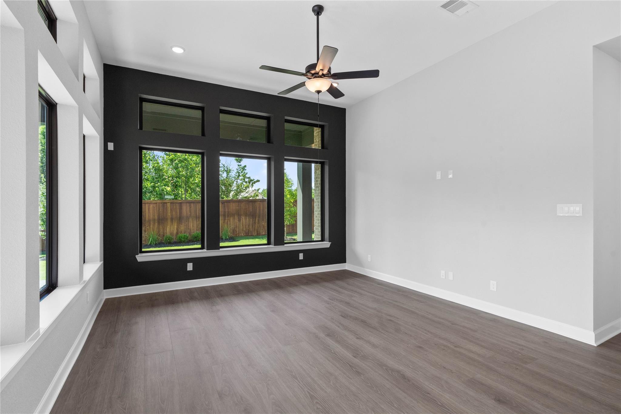 26440 N Wayland Chase