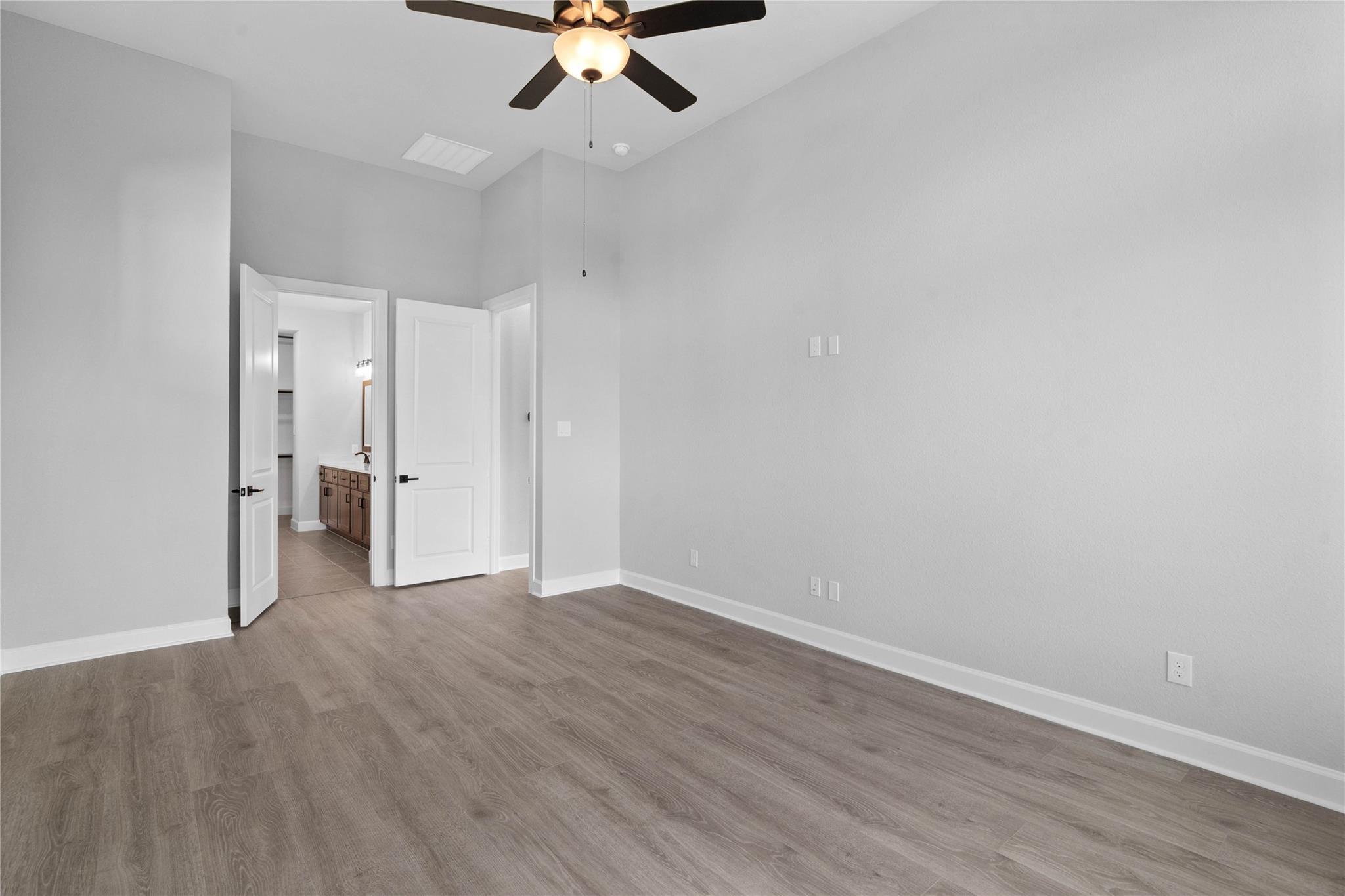 26440 N Wayland Chase