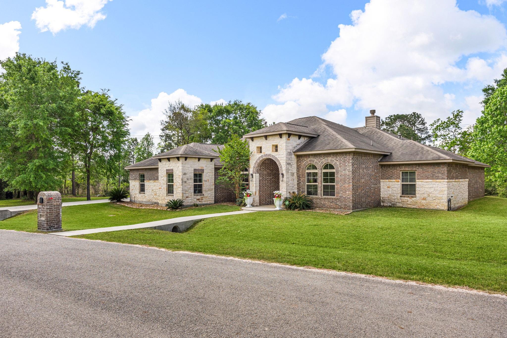 8992 Wind Jammer Lane