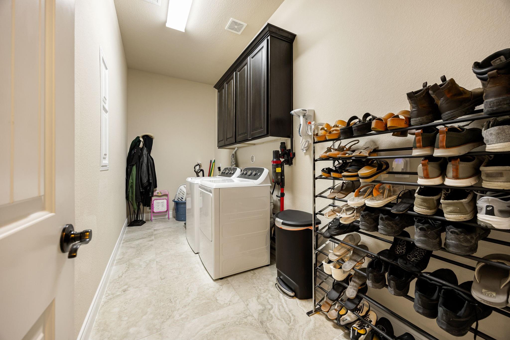 8992 Wind Jammer Lane