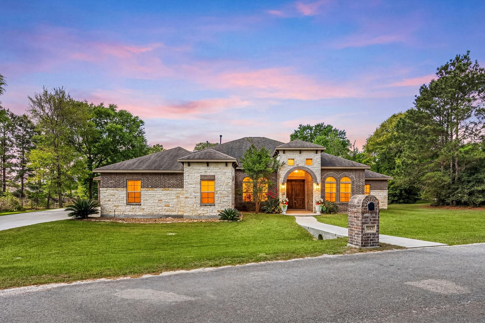 8992 Wind Jammer Lane