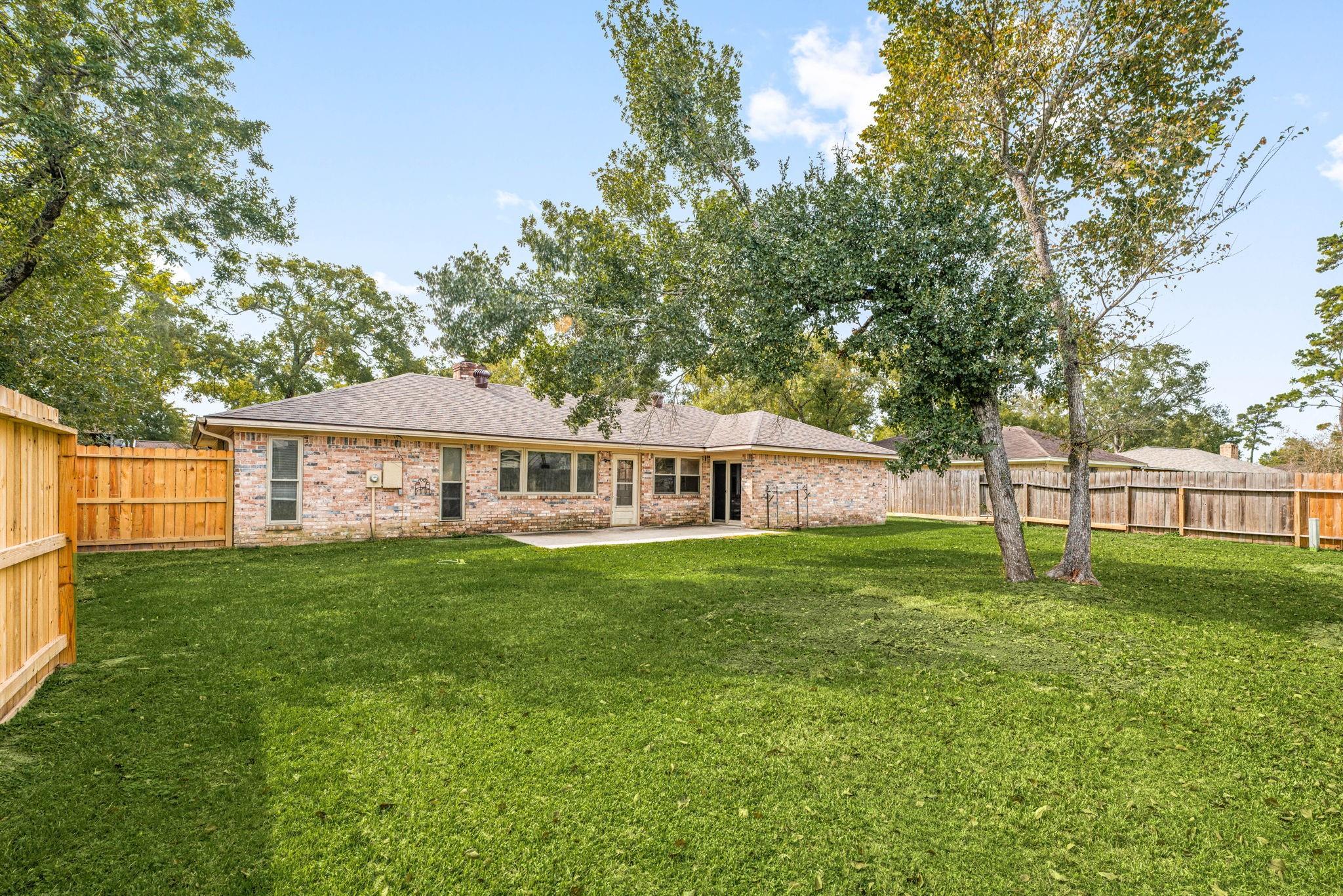 806 S Hyannis Port Street