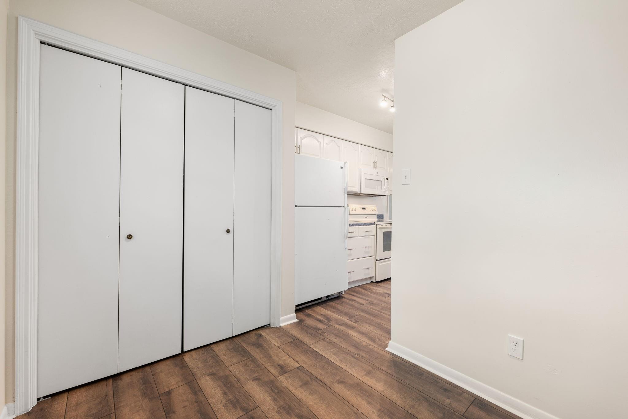 806 S Hyannis Port Street