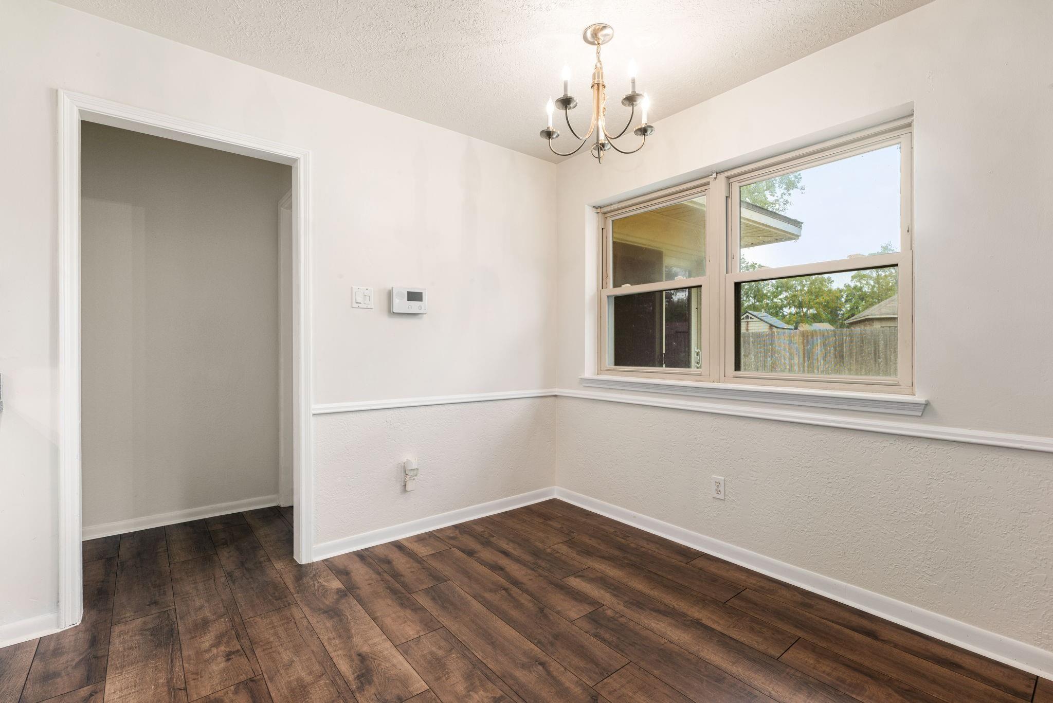 806 S Hyannis Port Street