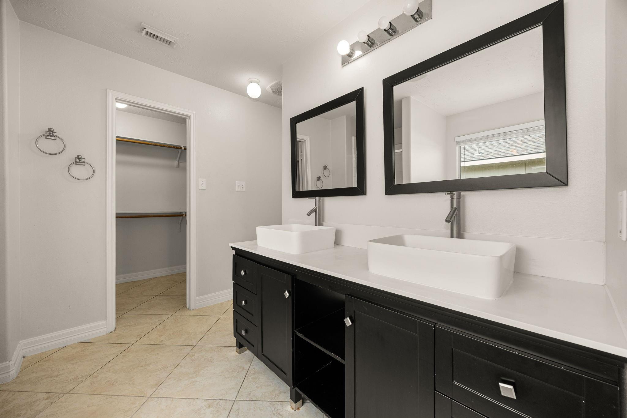 29123 Foxingham Circle