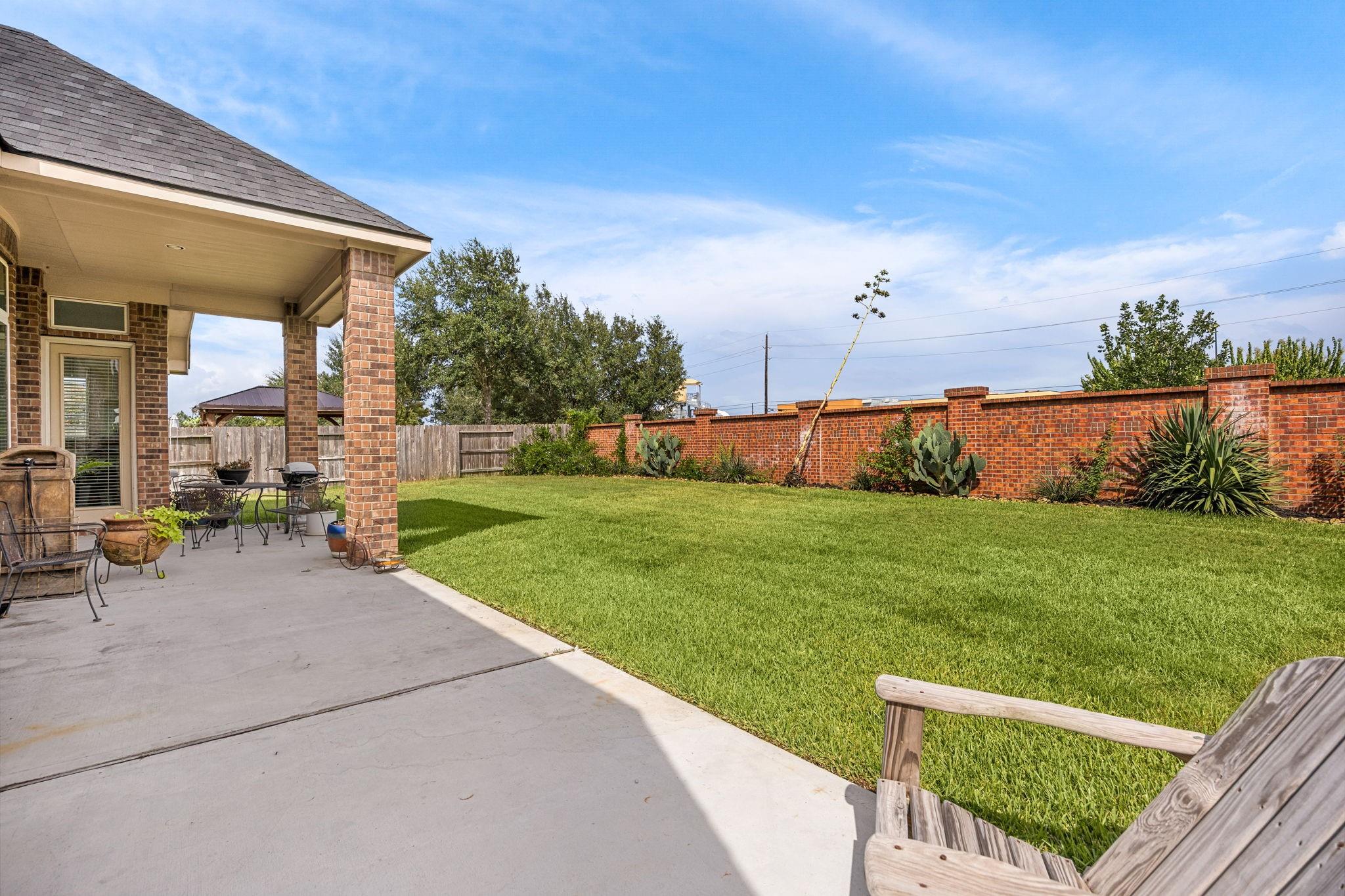25819 Oakwood Knoll Drive