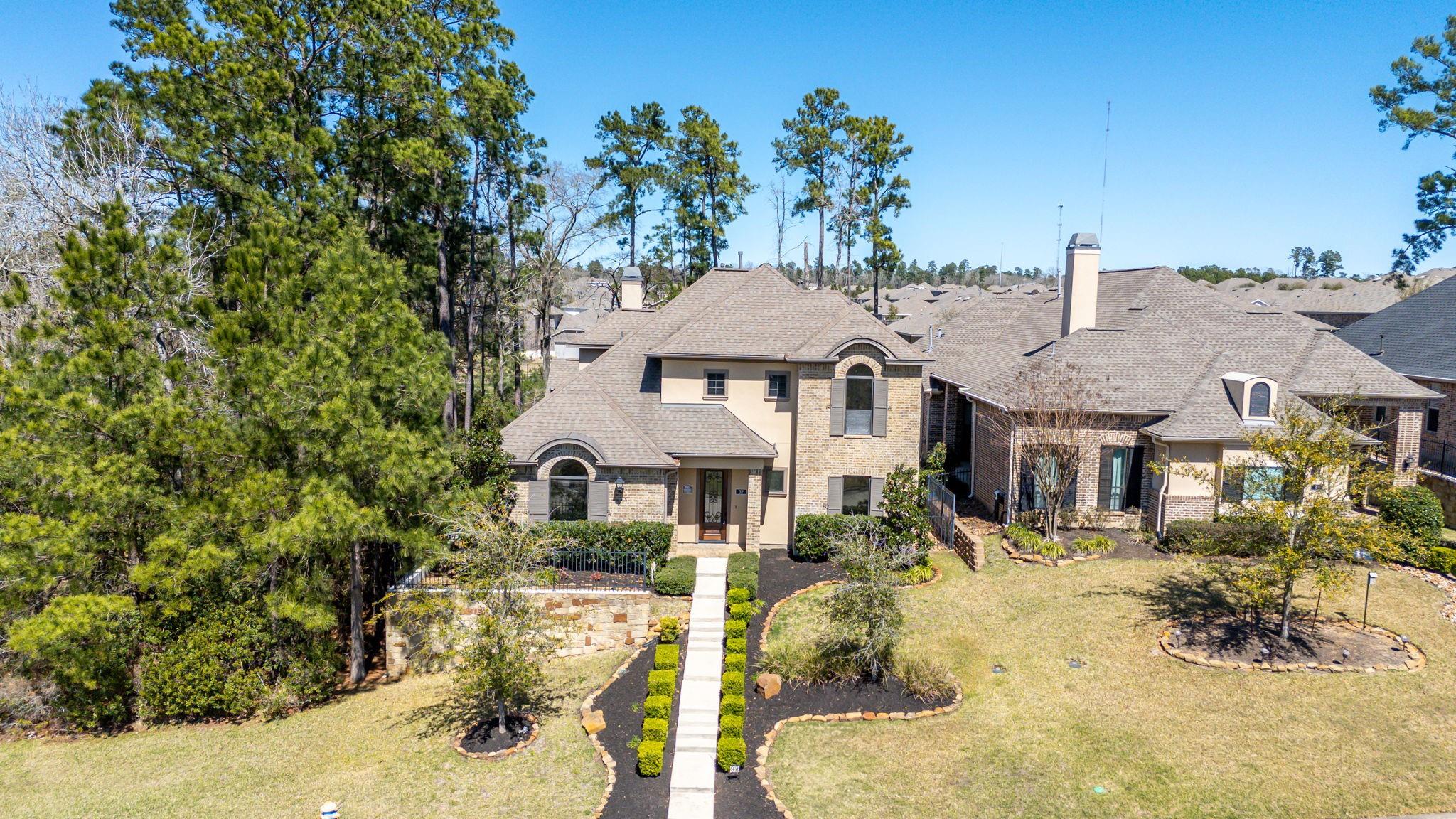 32 Evangeline Boulevard