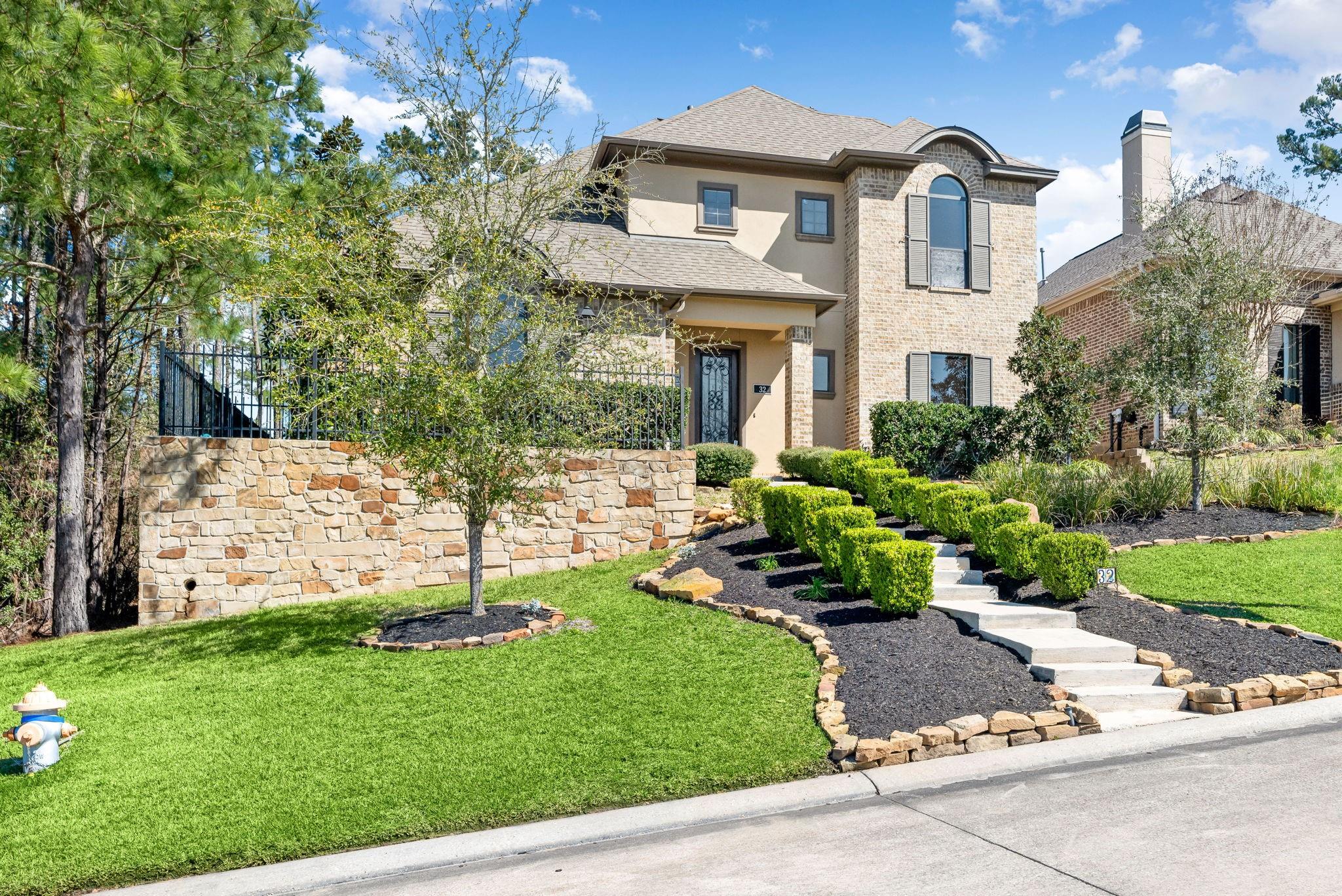 32 Evangeline Boulevard