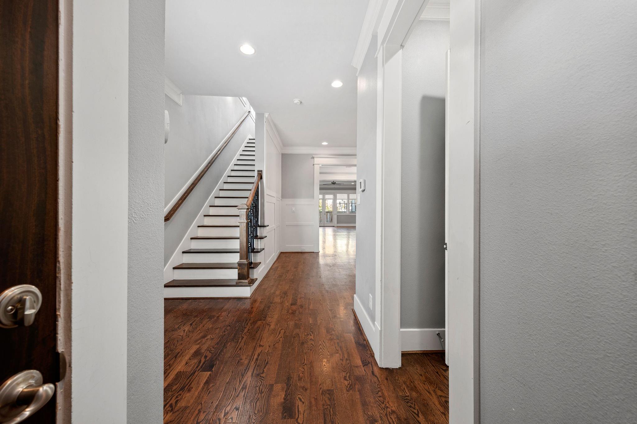 519 E 28th Street