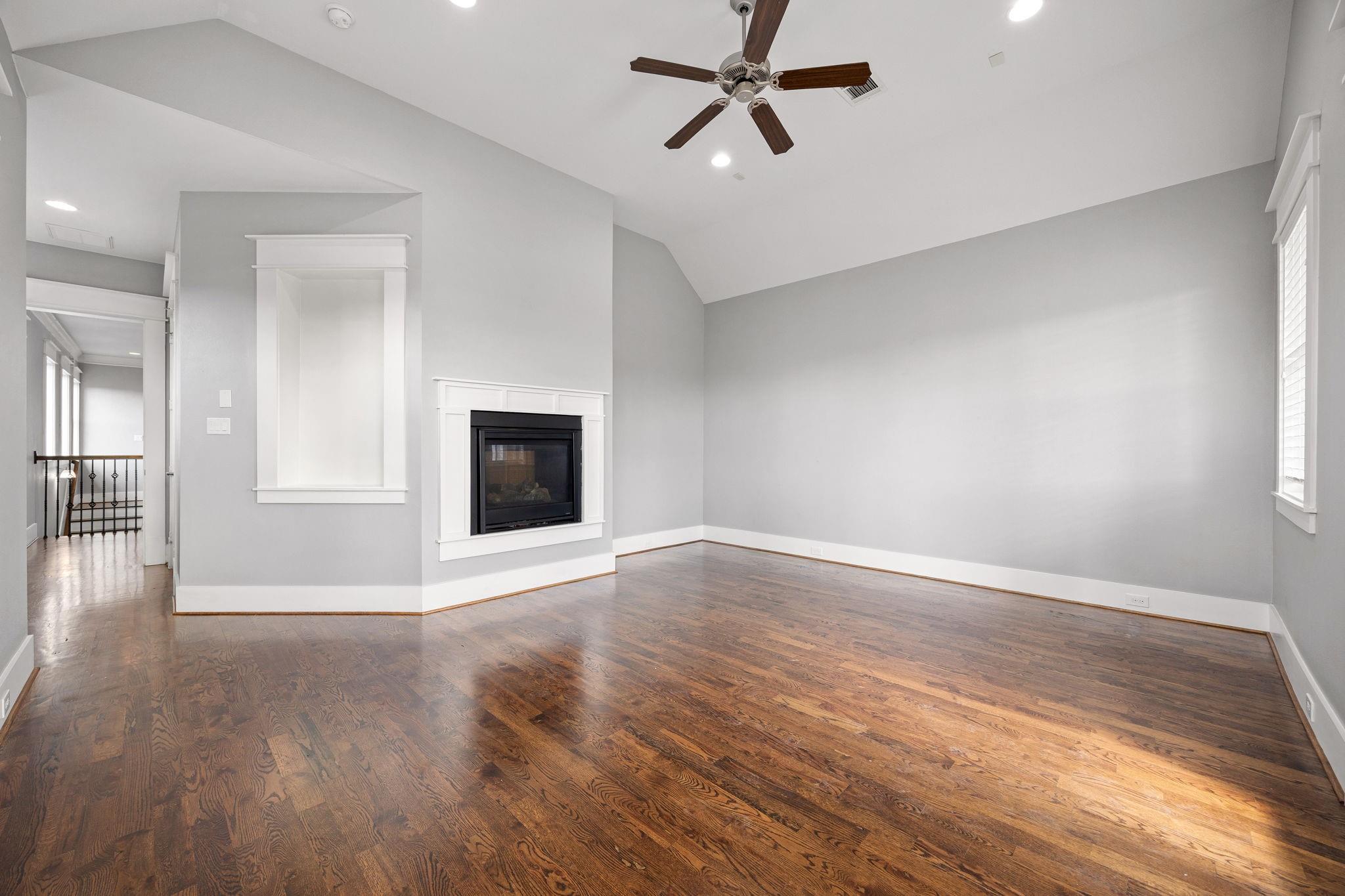 519 E 28th Street
