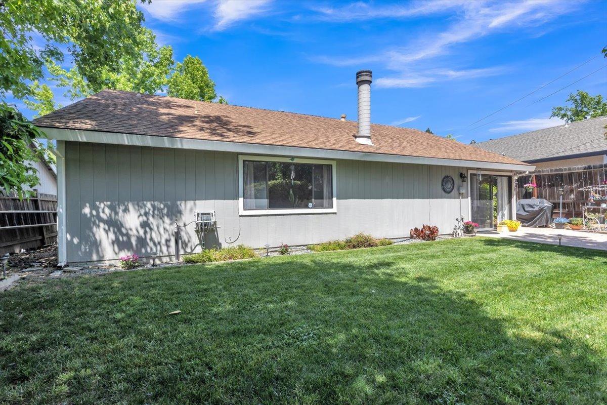 1074 Windermere Avenue