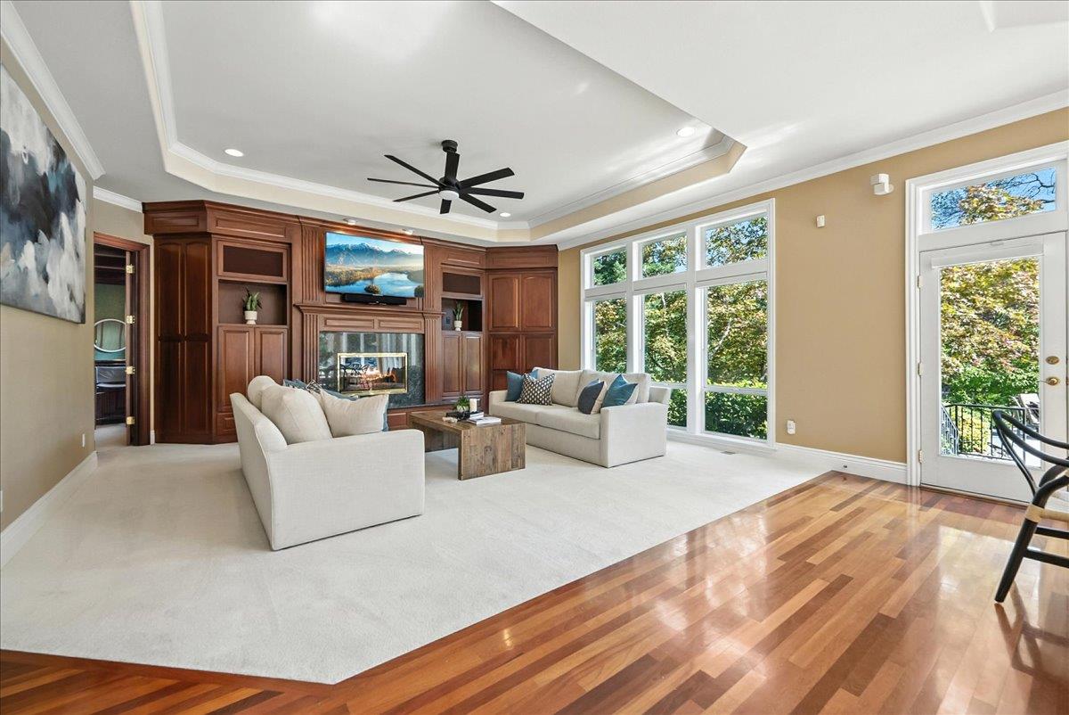 5713 Via Montecito