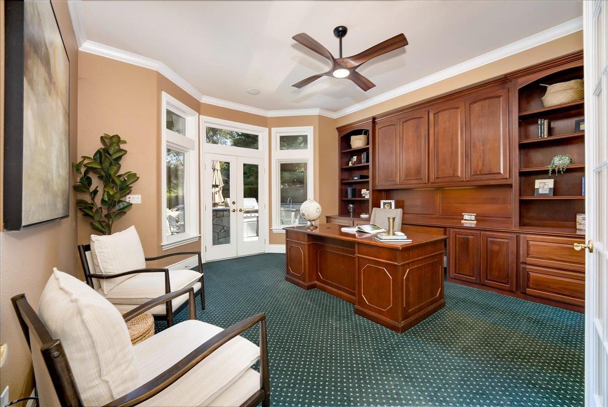 5713 Via Montecito