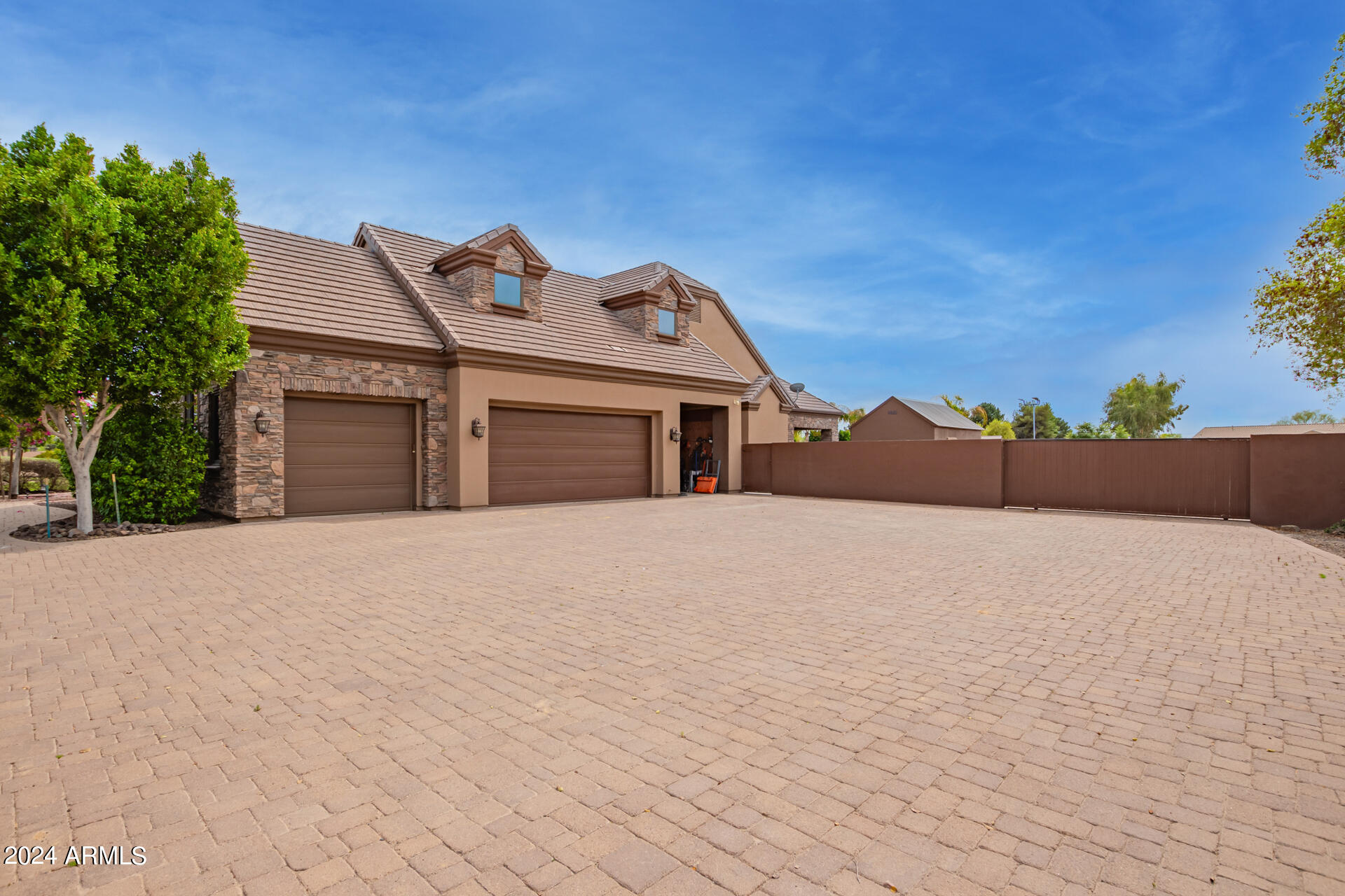 16697 W MOHAVE Street