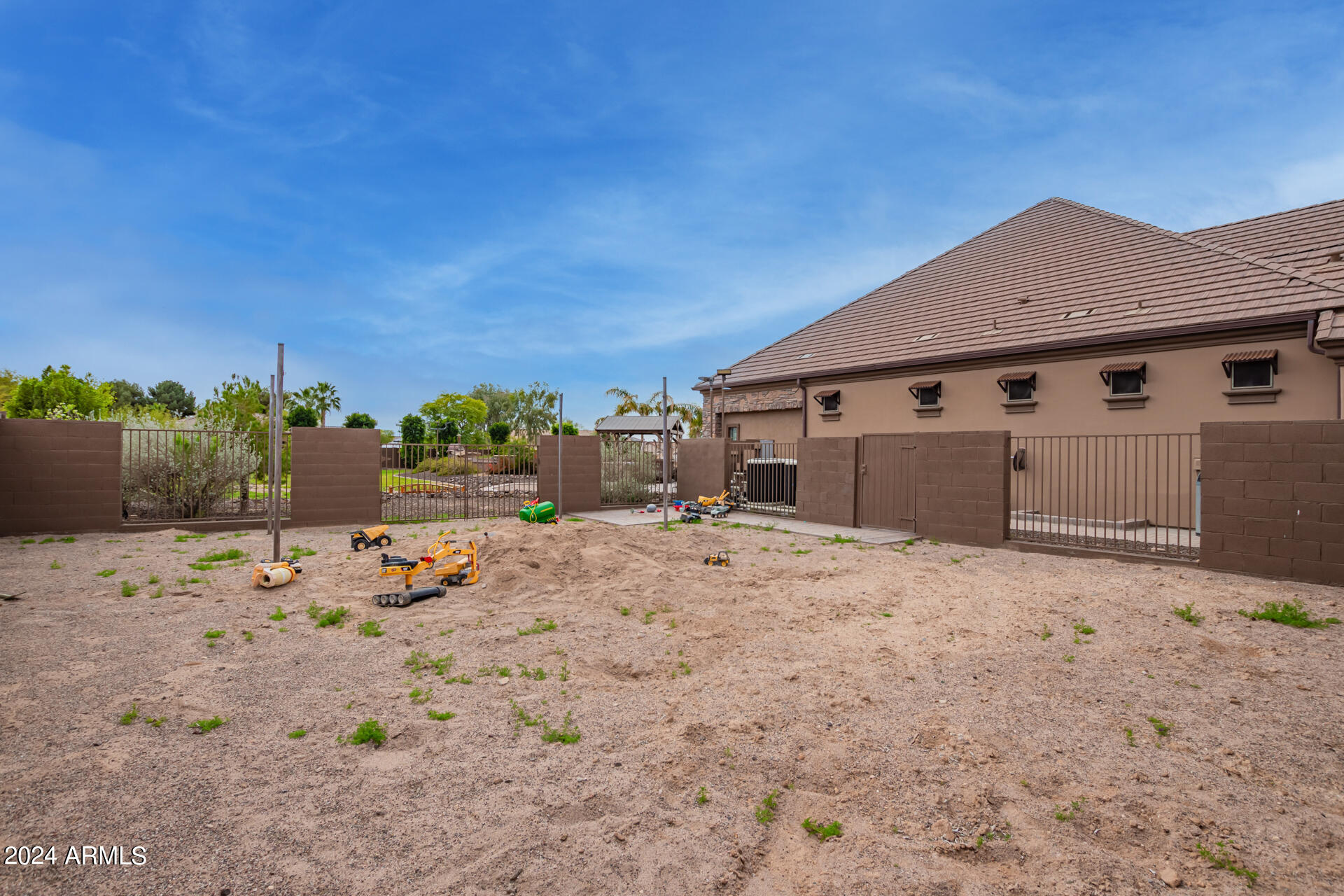 16697 W MOHAVE Street