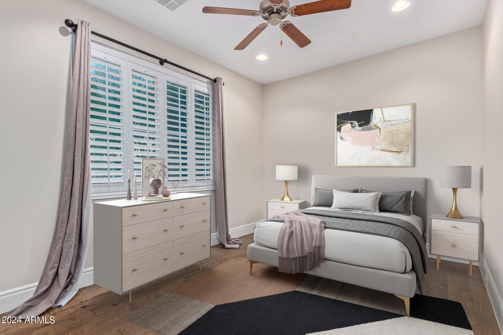 4018 E DEVONSHIRE Avenue