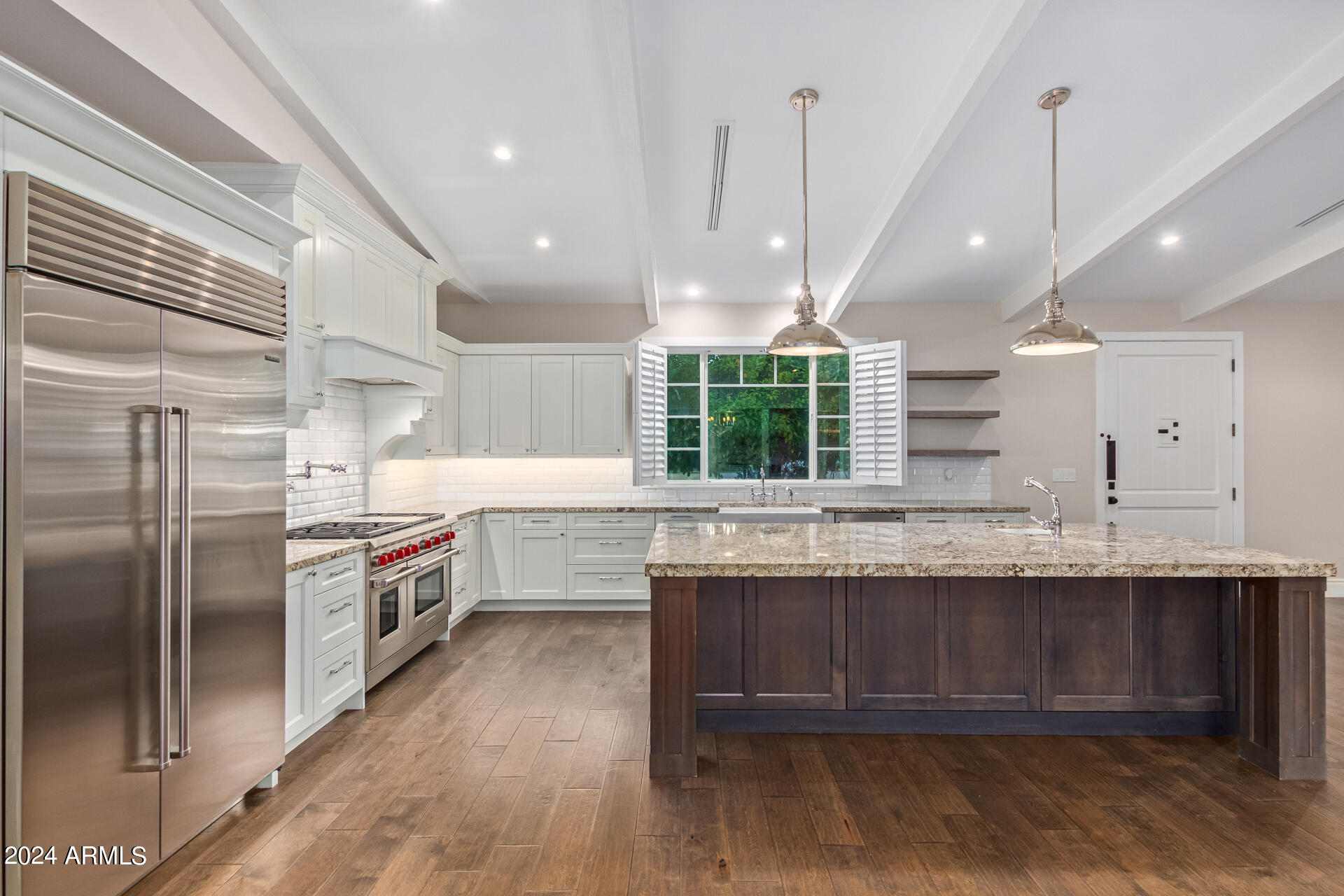 4018 E DEVONSHIRE Avenue