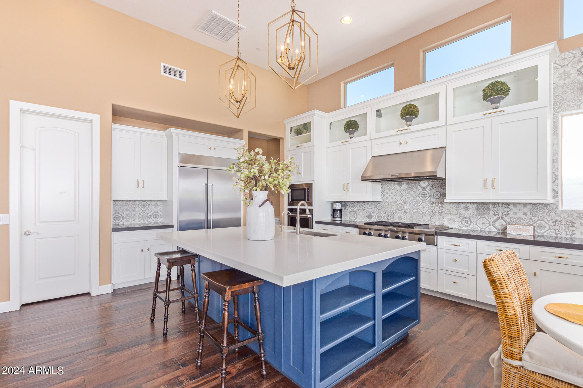 11719 W DOVE WING Way