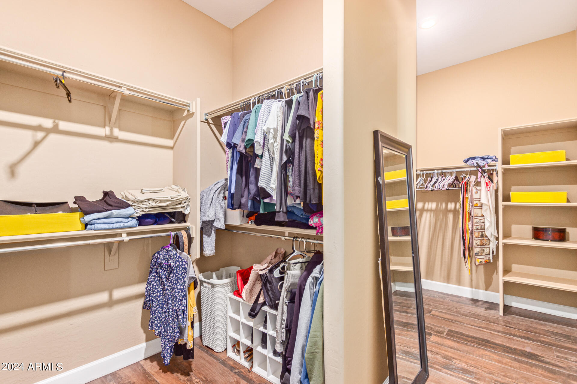 11719 W DOVE WING Way