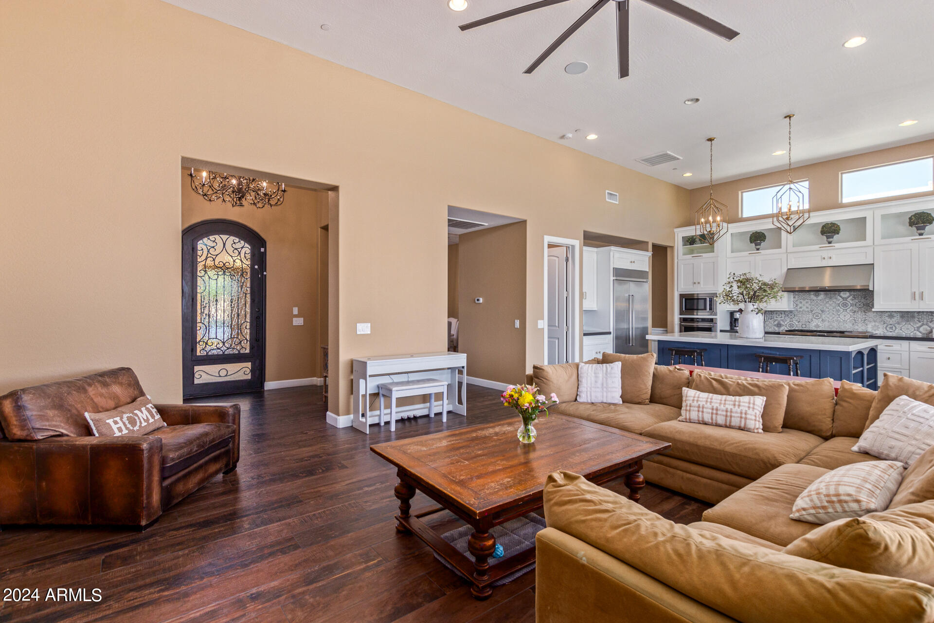 11719 W DOVE WING Way