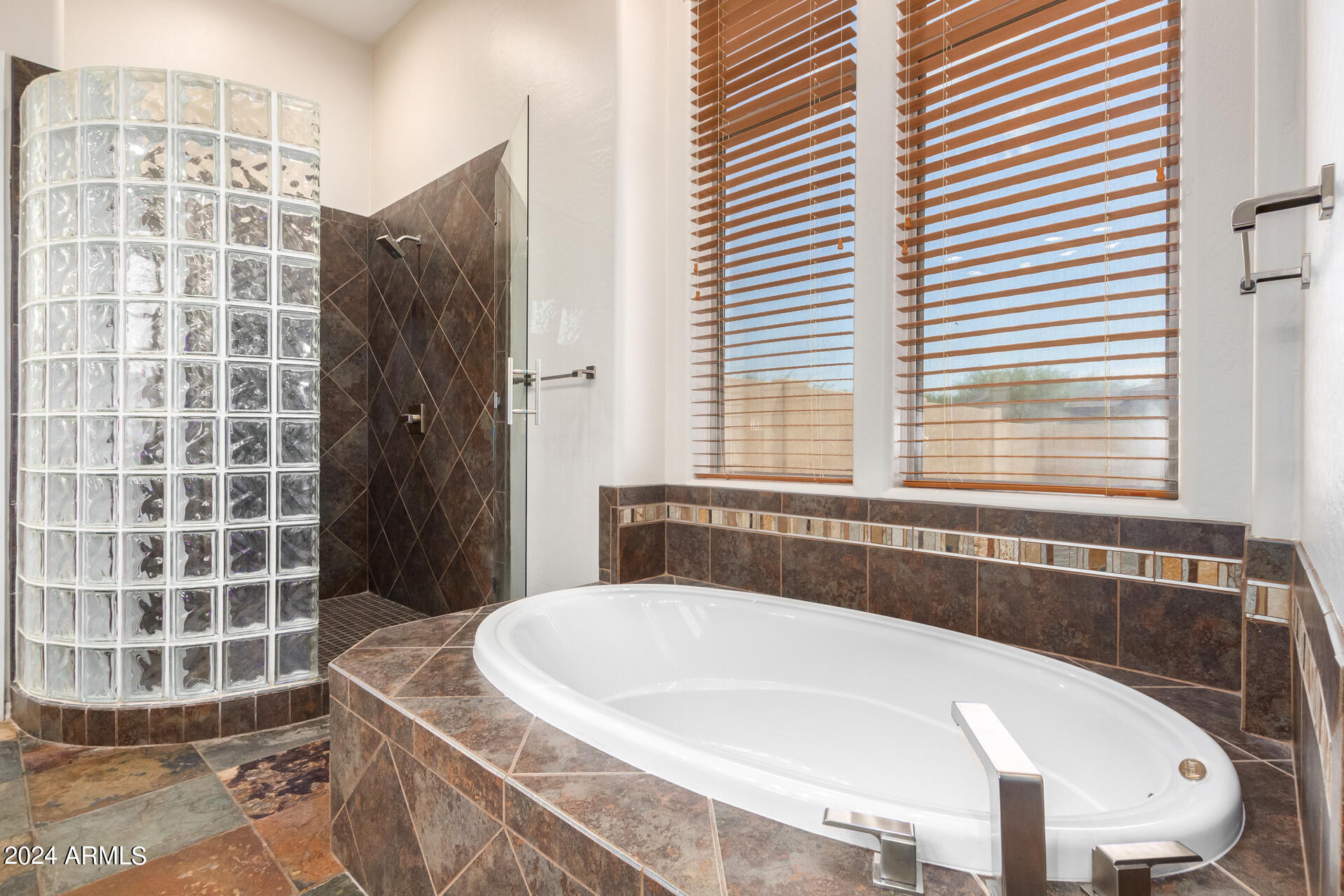 3747 E VILLA CASSANDRA Way